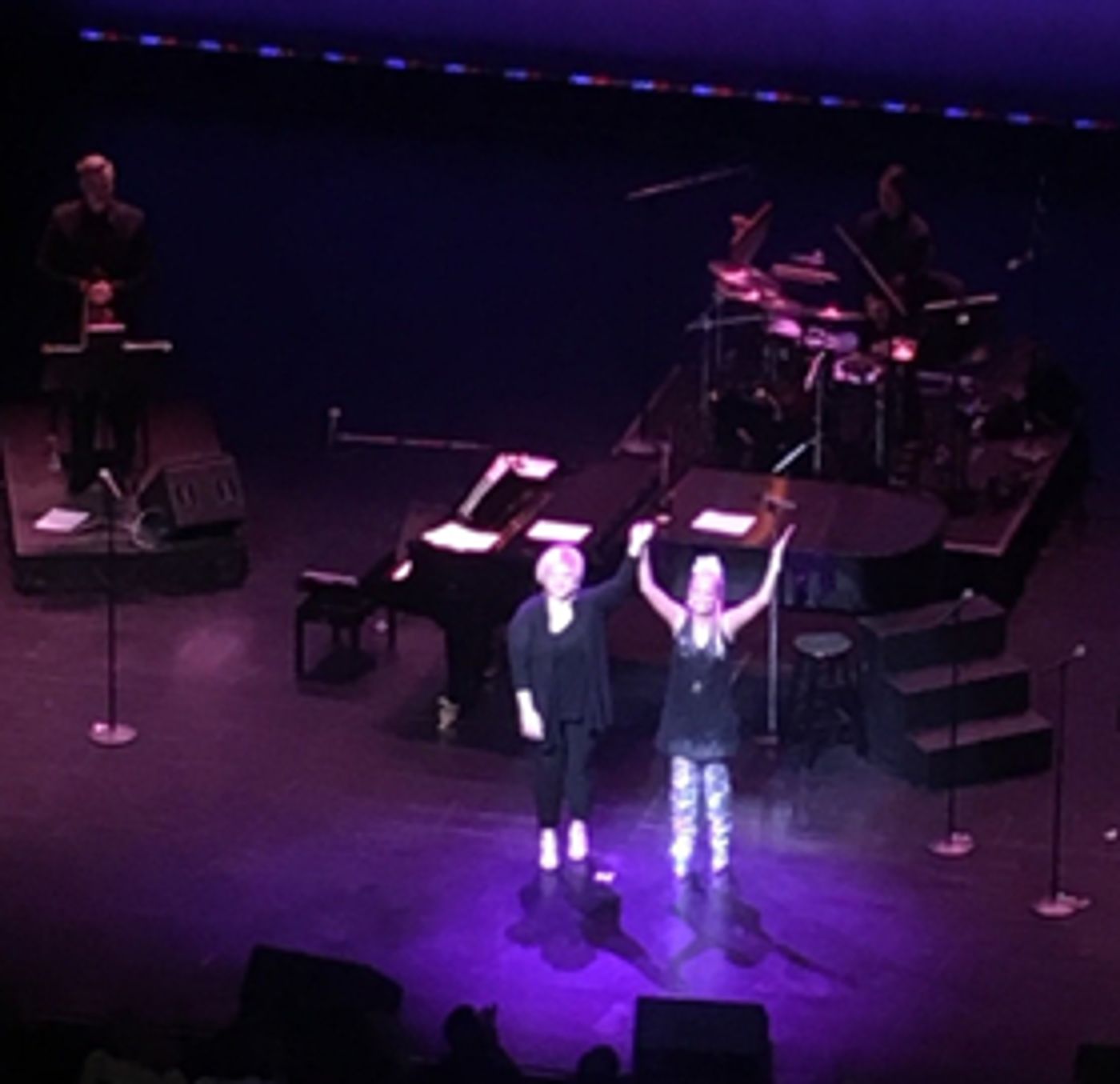 BWW BLOG: Kristin Chenoweth Rings in 2018 at The Smith Center in Las Vegas  Image