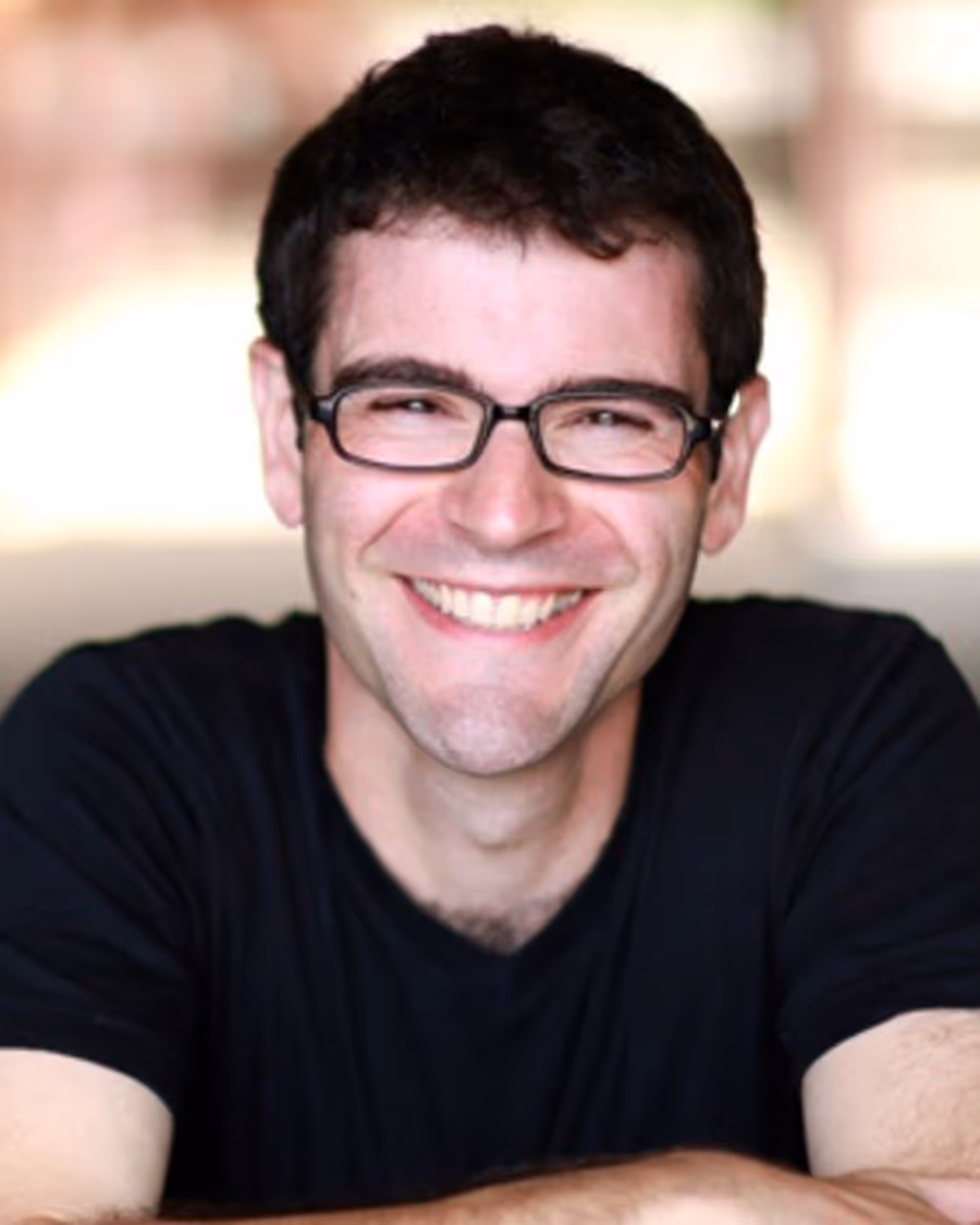 Interview: THE PLAY THAT GOES WRONG's Sid Solomon Image