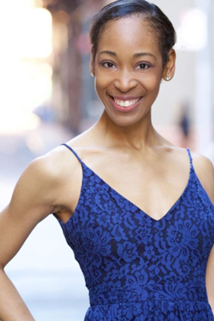10 on Tuesday with WHITE CHRISTMAS' Kristyn Pope Image