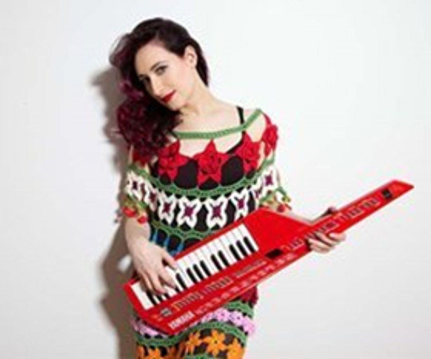 Singer Songwriter Rachael Sage To Join Howard Jones For U.S. Tour  Image