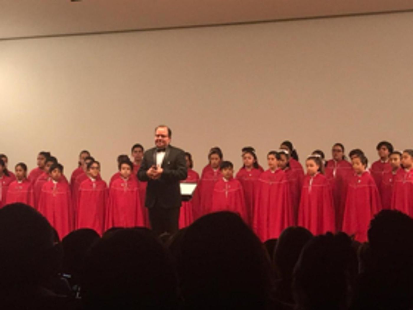 Los Niños Cantores de Morelia celebraron 70 años con un concierto en la Sala Manuel M. Ponce del Palacio de Bellas Artes Los Niños Cantores de Morelia celebraron 70 años con un concierto en la Sala Manuel M. Ponce del Palacio de Bellas Artes Image
