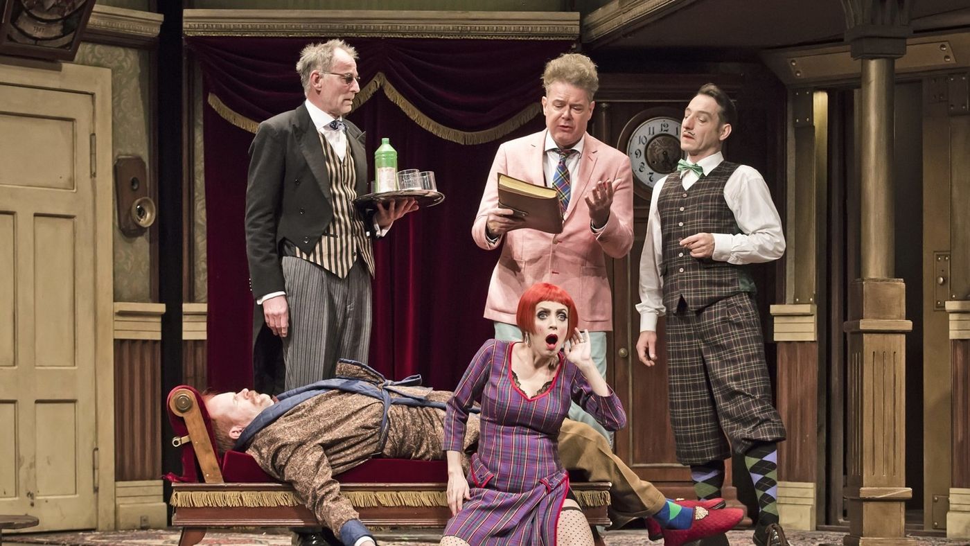 Review: THE PLAY THAT GOES WRONG at Renaissance Theater Berlin - Great Cast. Great Farce. Great Fun!  Image