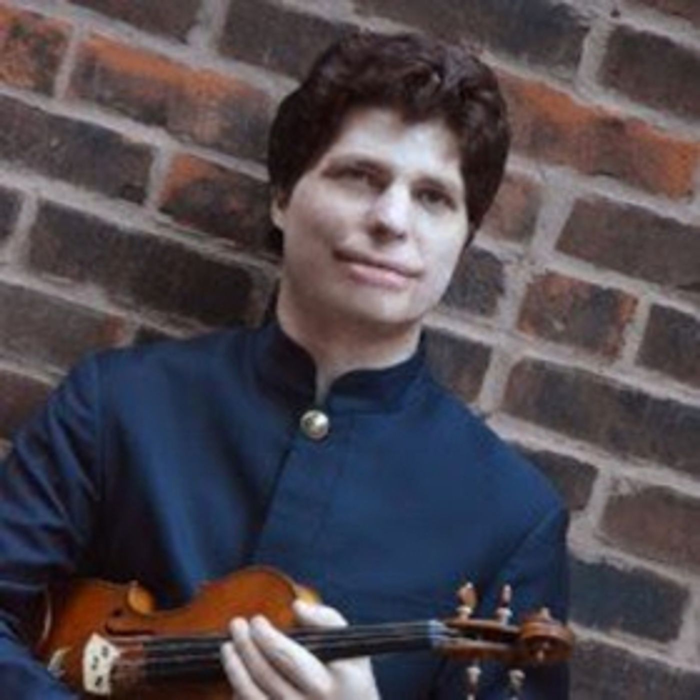 Augustin Hadelich to Release Warner Classics Debut 1/12 Image