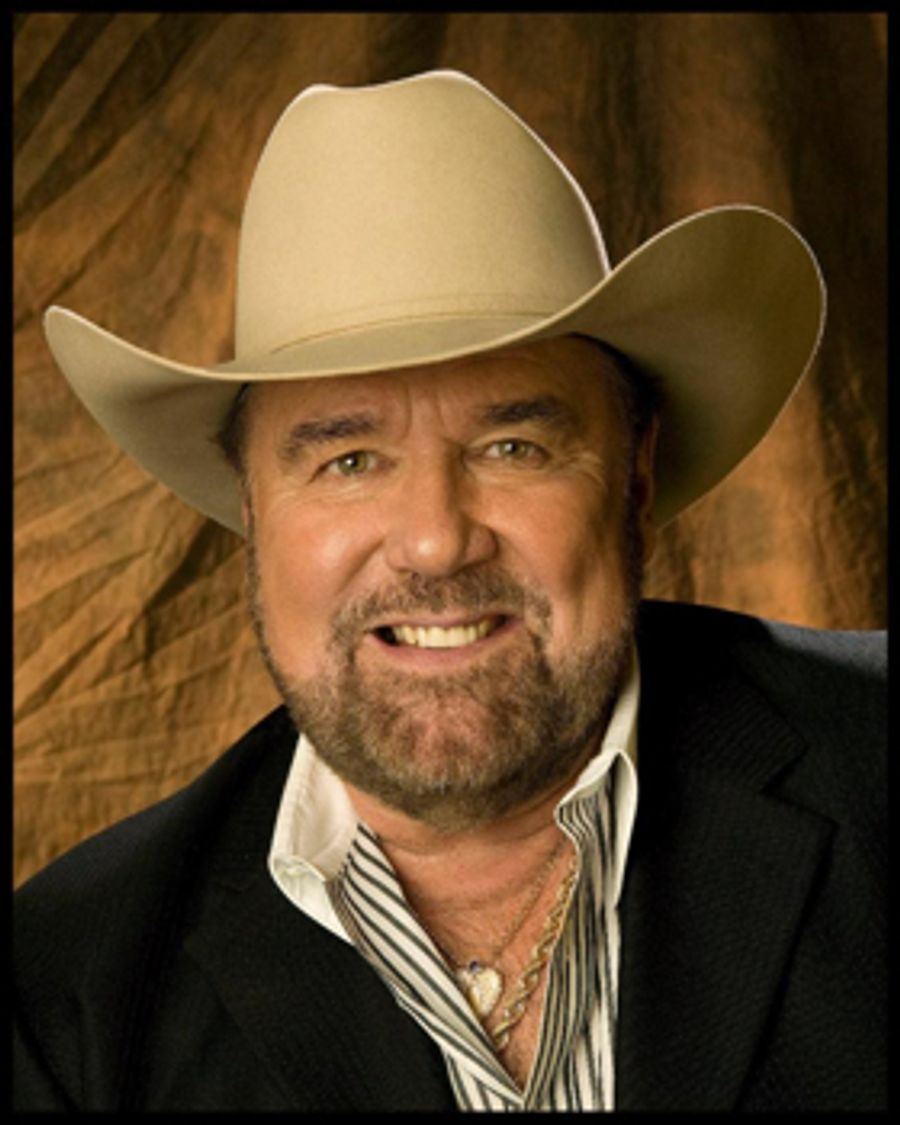 Johnny Lee Signs With 117 Publicity for Exclusive PR Representation Image