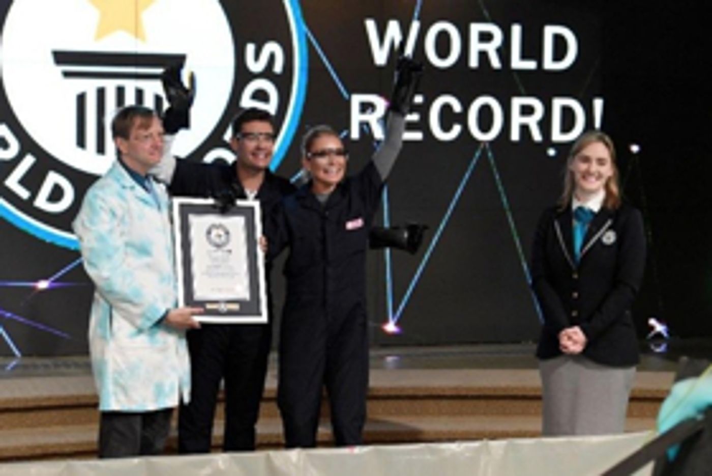 LIVE With Kelly and Ryan Sets a New Guinness World Records Title  Image