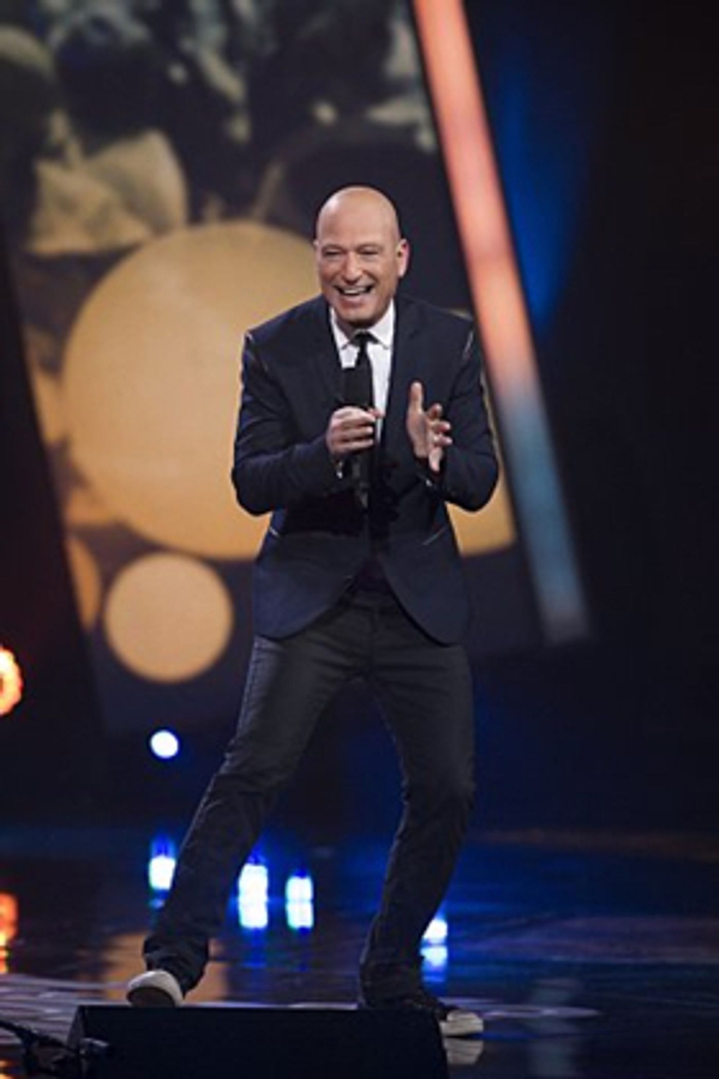 The CW Presents 3rd ANNUAL HOWIE MANDEL STAND-UP GALA, 1/10  Image