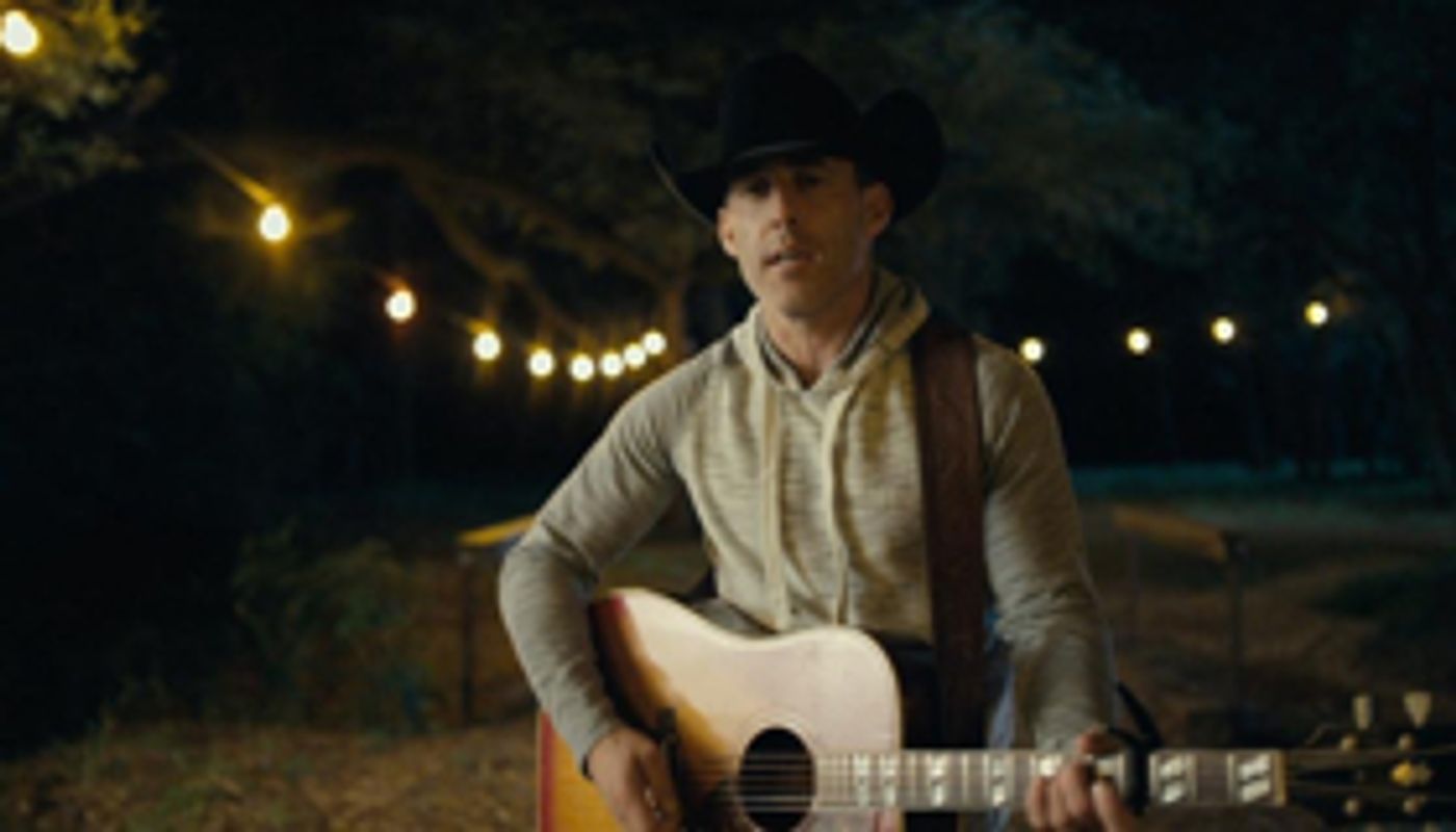 Aaron Watson Partners with CMT Music for RUN WILD HORSES Broadcast World Premiere  Image