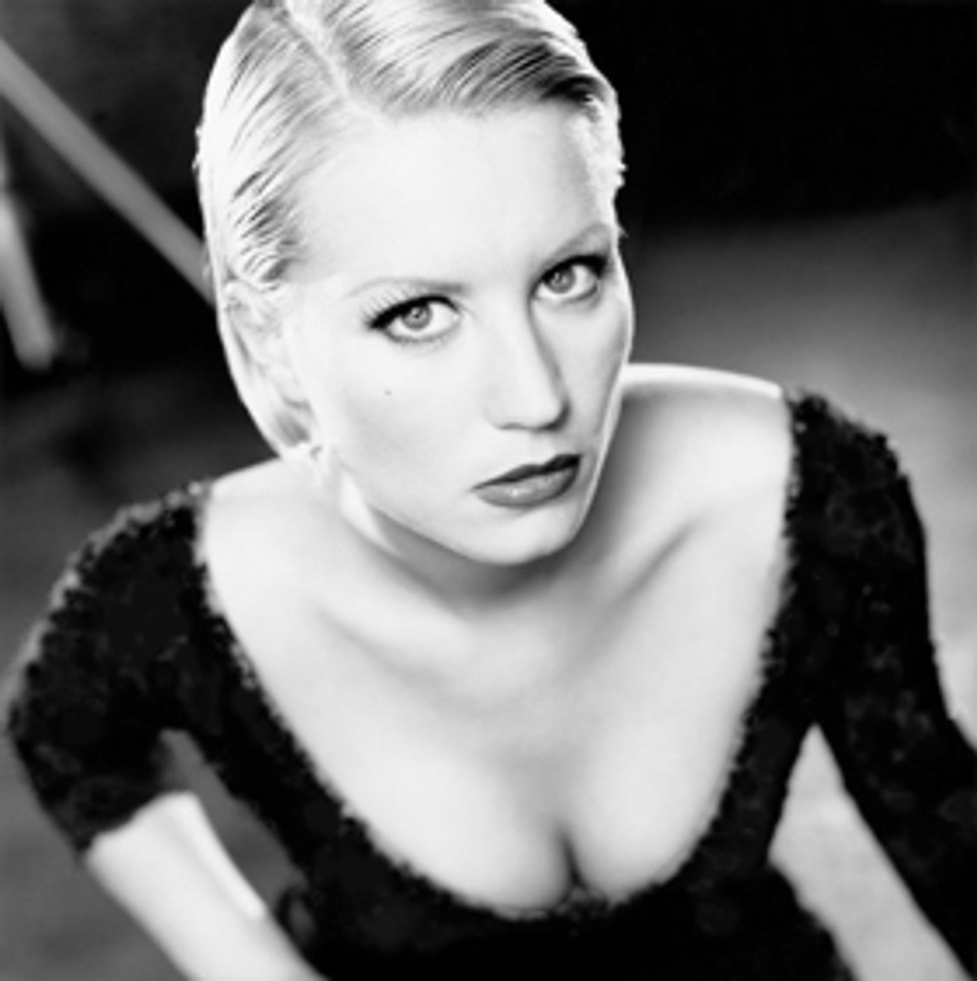 Denise Van Outen Returns To CHICAGO!  Image