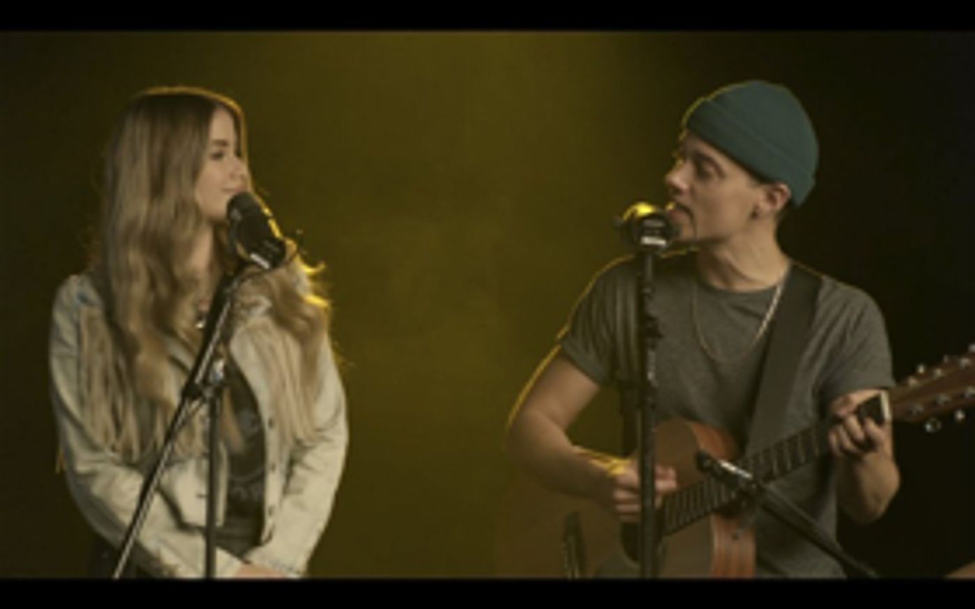 Sofia Reyes Teams With Recording Artist Leroy Sanchez For An Acoustic Version Of Her Smash Hit '1,2,3'  Image