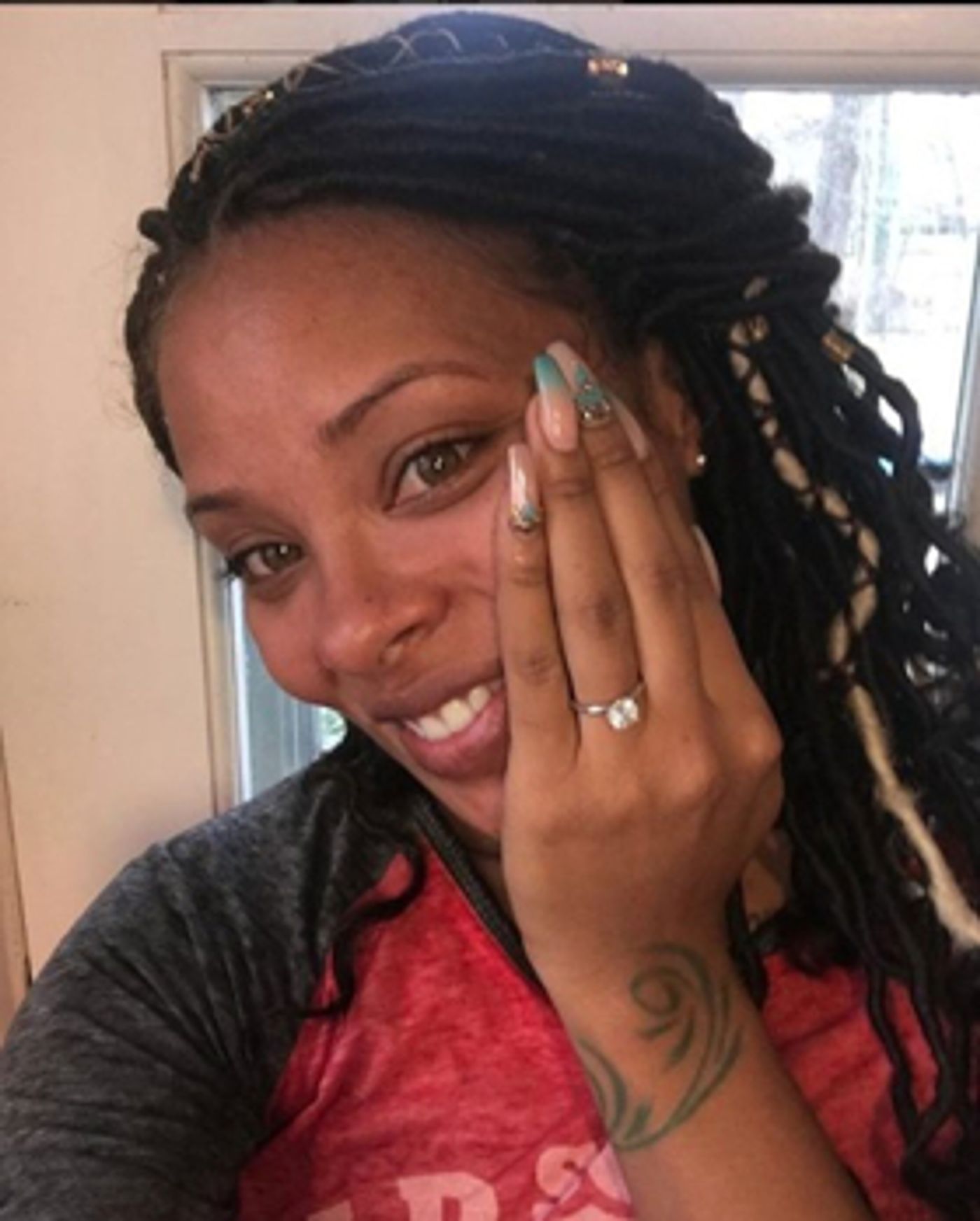 AMERICA'S NEXT TOP MODEL Winner Eva Marcille Announces Engagement AMERICA'S NEXT TOP MODEL Winner Eva Marcille Announces Engagement Image