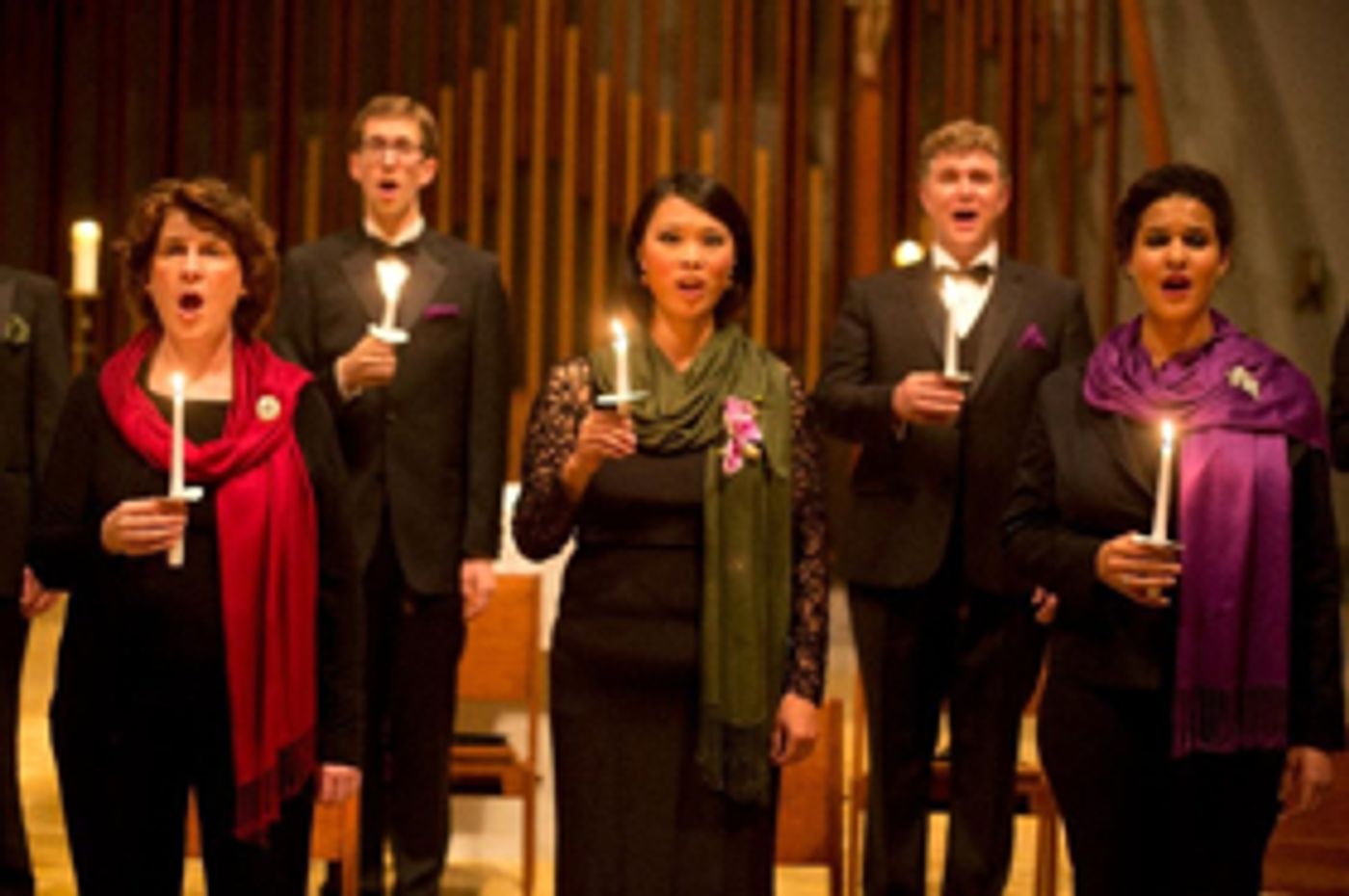 Pacific Chorale presents Carols By Candlelight Concert, 12/2 Pacific Chorale presents Carols By Candlelight Concert, 12/2 Image