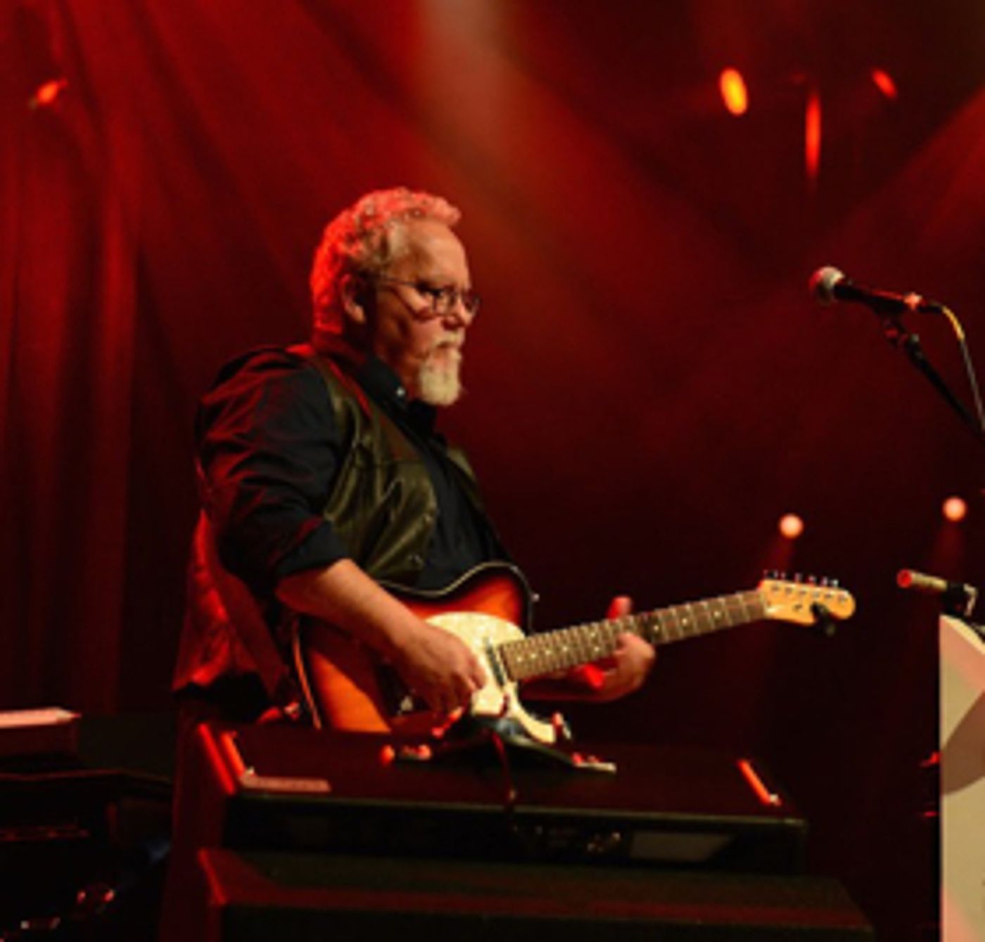 Hit Singer-Songwriter Max T. Barnes Announces International STEAMBOAT TOUR  Image