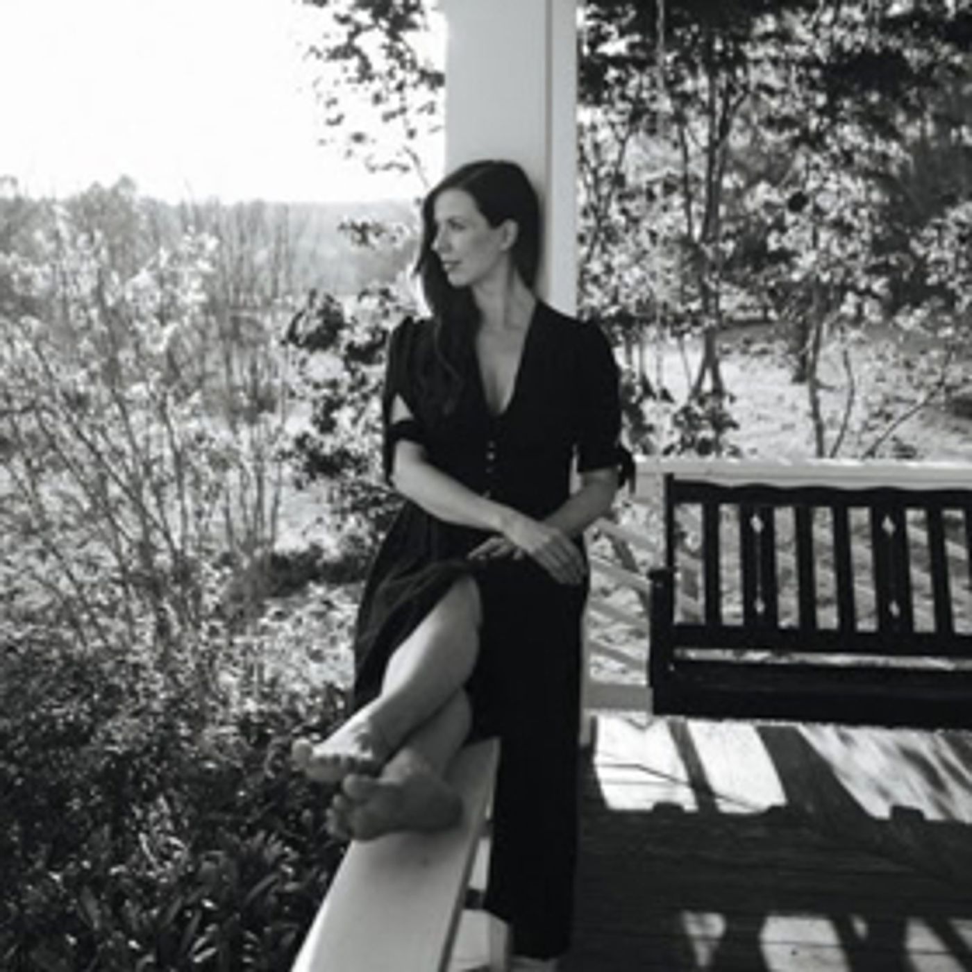 Joy Williams Debuts Title Track from New Album 'Front Porch'  Image
