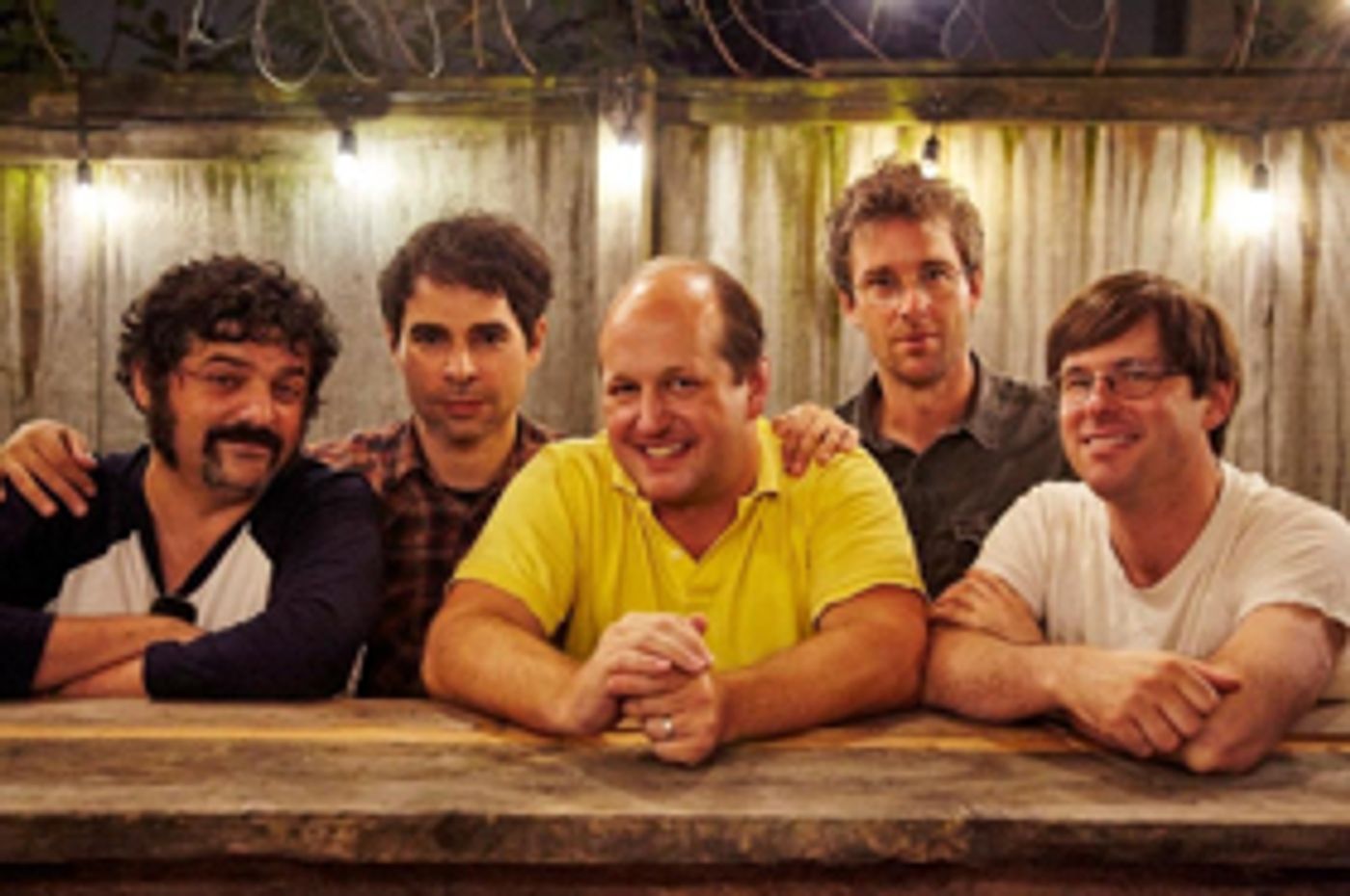 Oneida Shares Synth-Led New Track GOOD LIE From Upcoming Album ROMANCE Out 3/9  Image