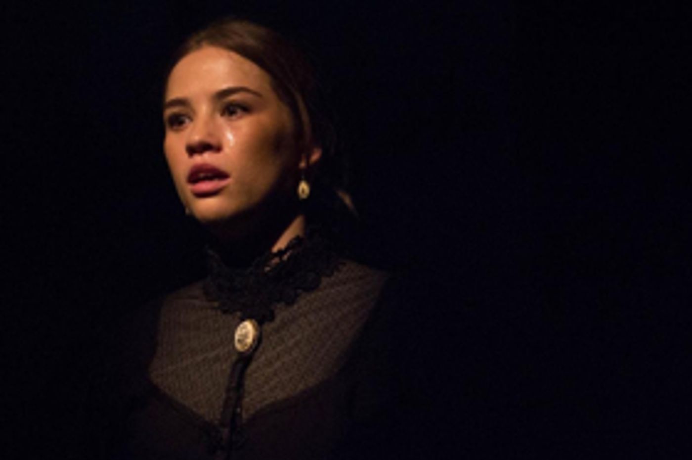 Review: Two Actors Take on Ten Roles in THE TURN OF THE SCREW at the Art of Acting Studio  Image