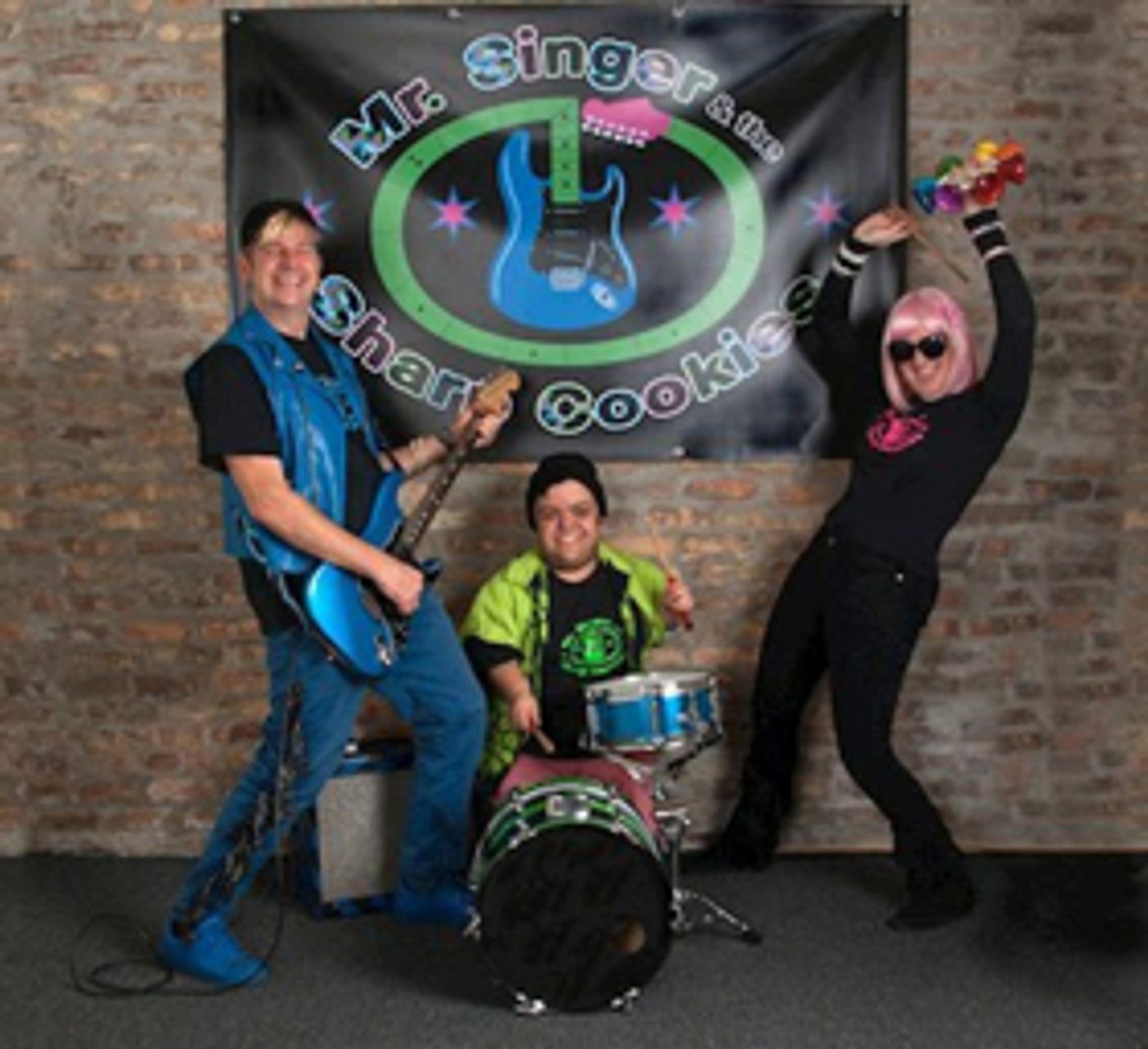 Mr. Singer & the Sharp Cookies to Release HAPPY HAUNTED HALLOWEEN for Kids and Families  Image