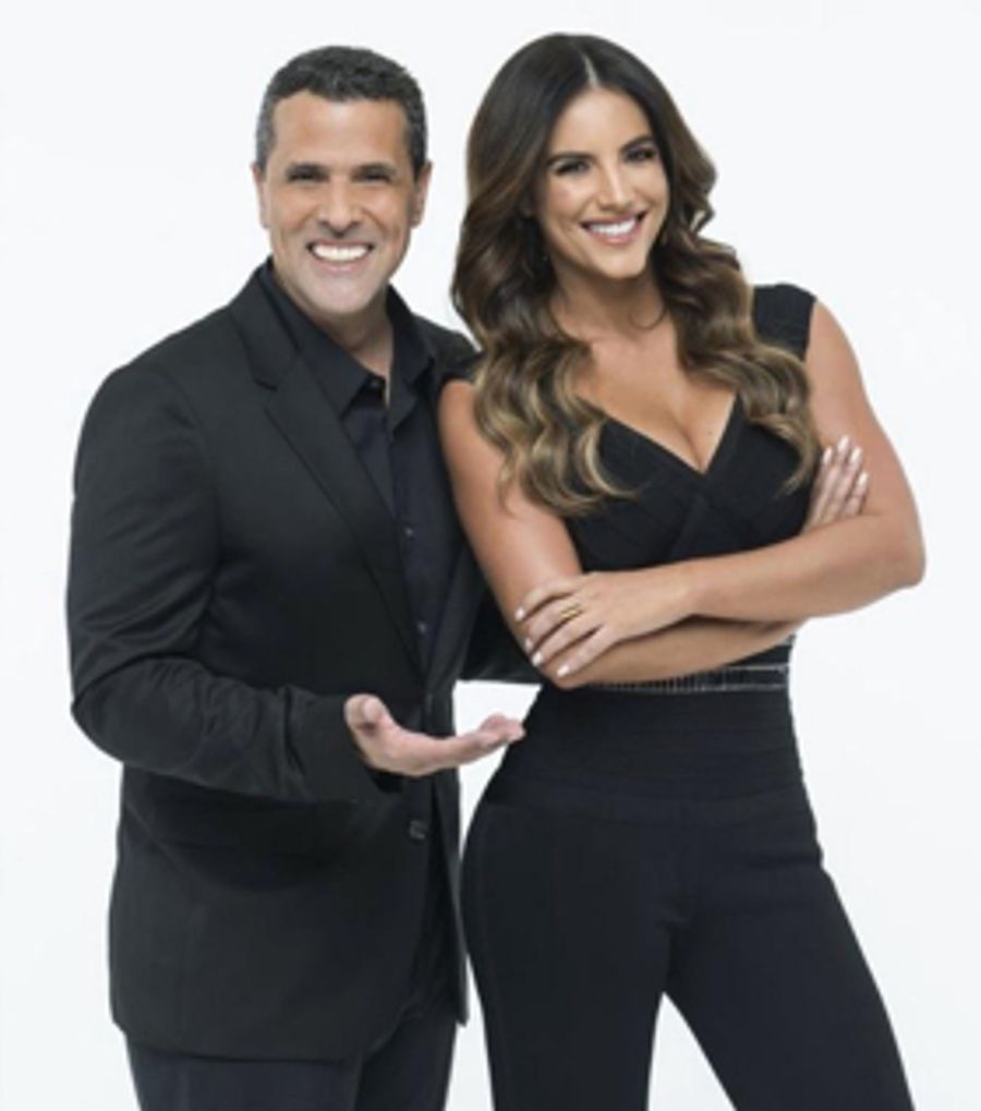 Renowned TV Personalities Gaby Espino & Marco Antonio Regil To Host 2018 Billboard Latin Music Awards Image