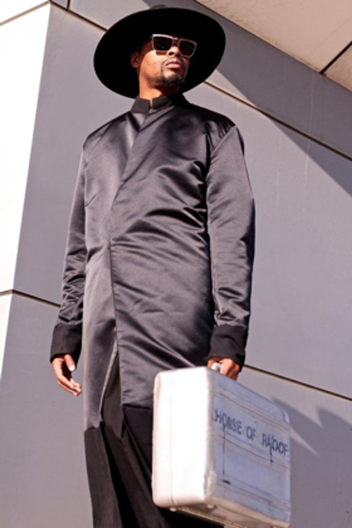 Artist Taji Ra'oof Nahl Presents Interdisciplinary Performance at MCCC Gallery Artist Taji Ra'oof Nahl Presents Interdisciplinary Performance at MCCC Gallery Image