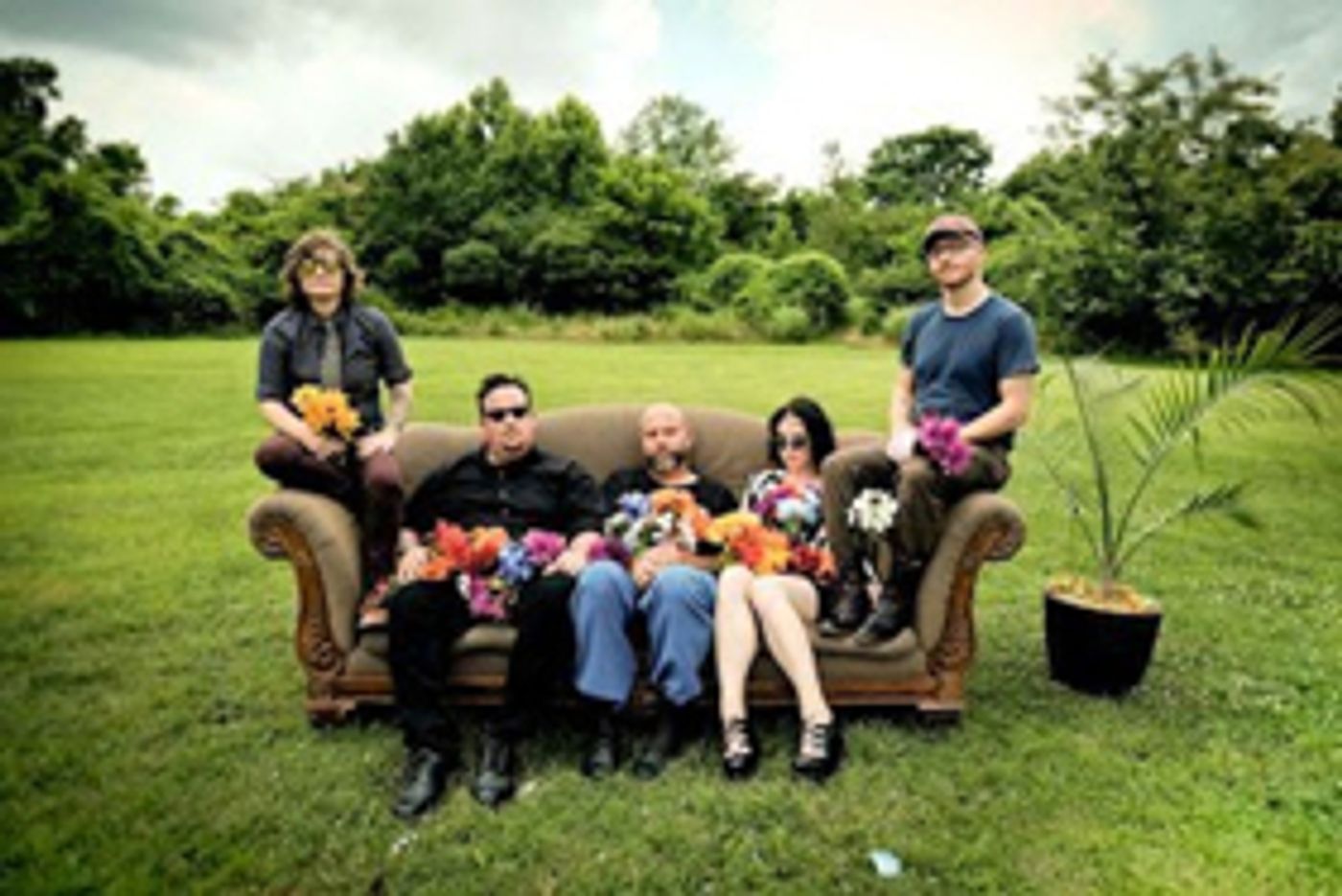 Nashville-Based Palm Ghosts Announce LOVE IN WINTER Single Off 'Architecture' LP  Image