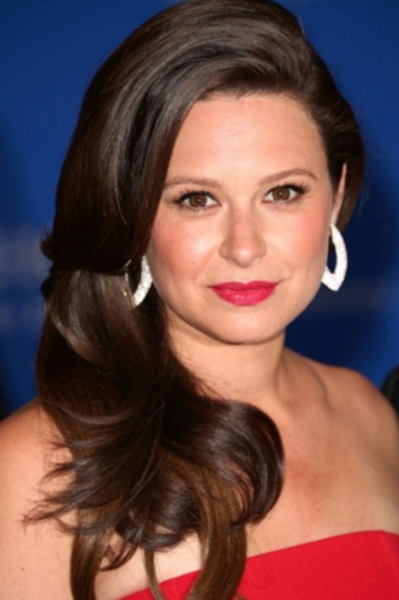 SCANDAL Star Katie Lowes To Launch New Shondaland Podcast KATIE'S CRIB  Image