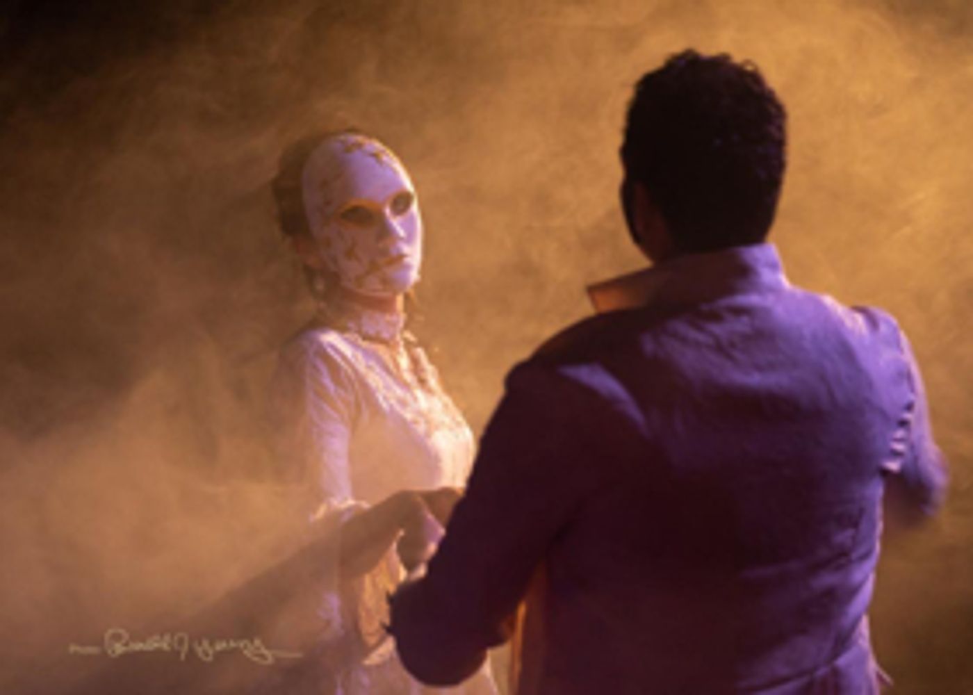 Review: Milagro Theatre's LA SEGUA is a Rich and Complex Warning Against Our Obsession with Youth and Beauty Review: Milagro Theatre's LA SEGUA is a Rich and Complex Warning Against Our Obsession with Youth and Beauty Image