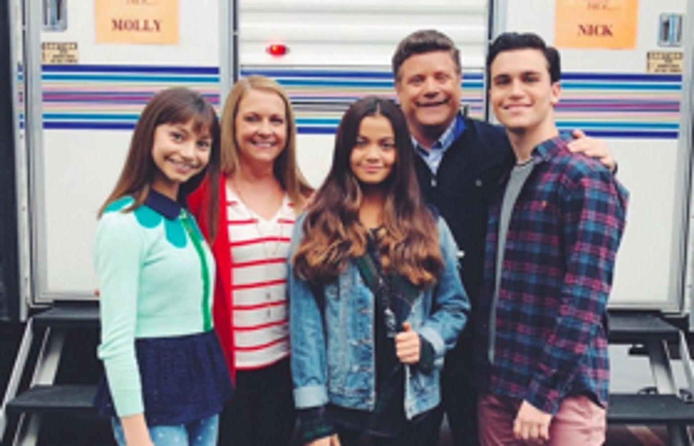 Melissa Joan Hart and Sean Astin to Star in Netflix's NO GOOD NICK Melissa Joan Hart and Sean Astin to Star in Netflix's NO GOOD NICK Image