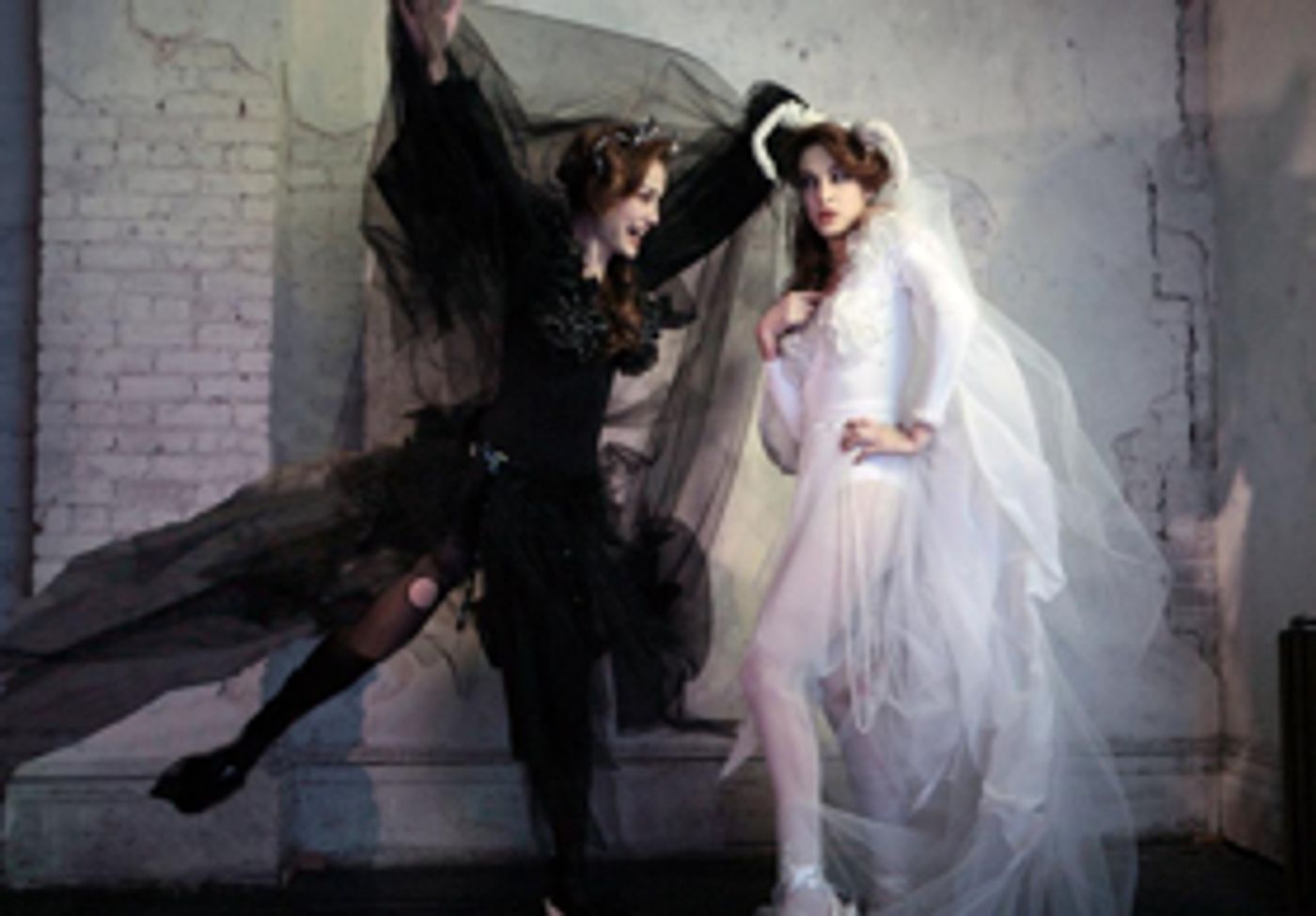 'WICKED CLONE' to Offer Pure Bottled Blood Imported from Transylvania on Opening Night  Image