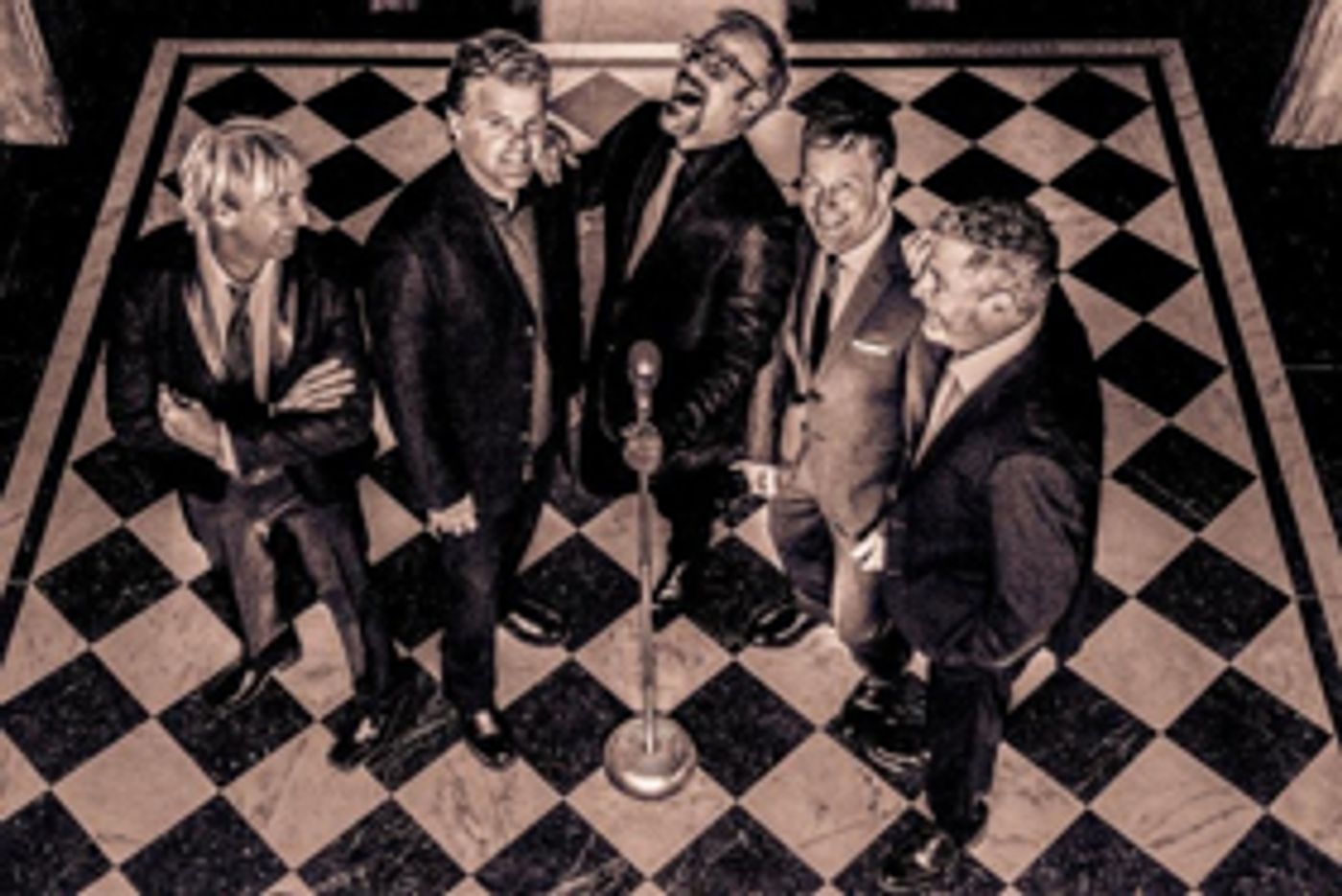 Phil Vassar and Lonestar Announce 'The Not So Silent Night Tour'  Image