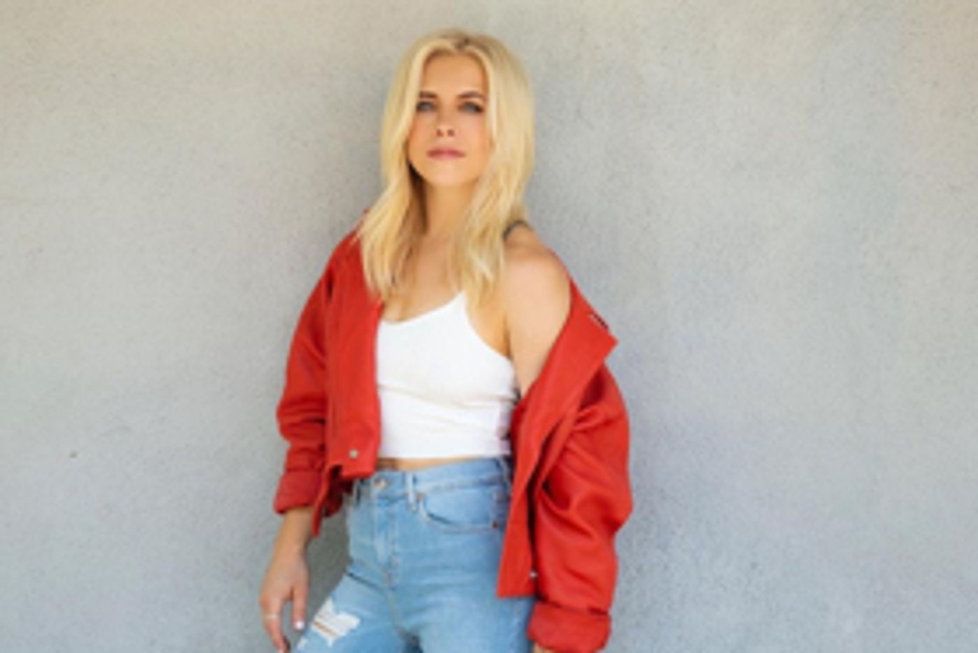 Maggie Szabo Shares New Electro Pop Anthem From Netflix's SIERRA BURGESS IS A LOSER Maggie Szabo Shares New Electro Pop Anthem From Netflix's SIERRA BURGESS IS A LOSER Image