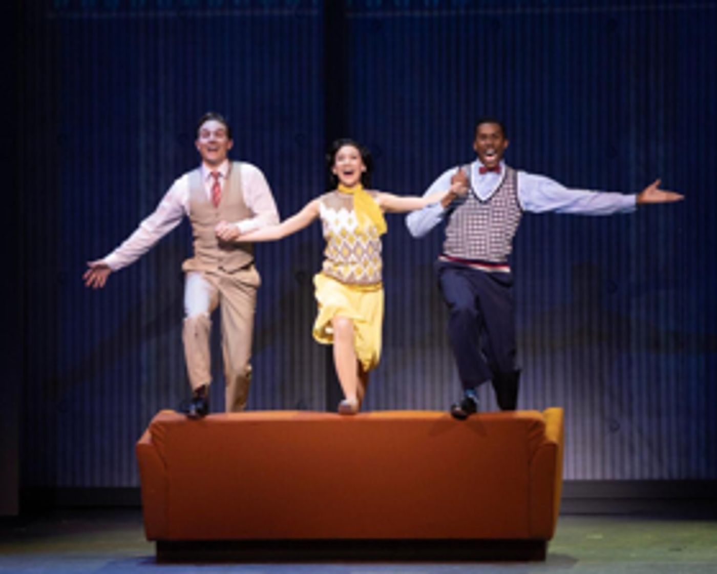 Review: SINGIN' IN THE RAIN Splashes Tons of Tap Dancing Fun into La Mirada  Image