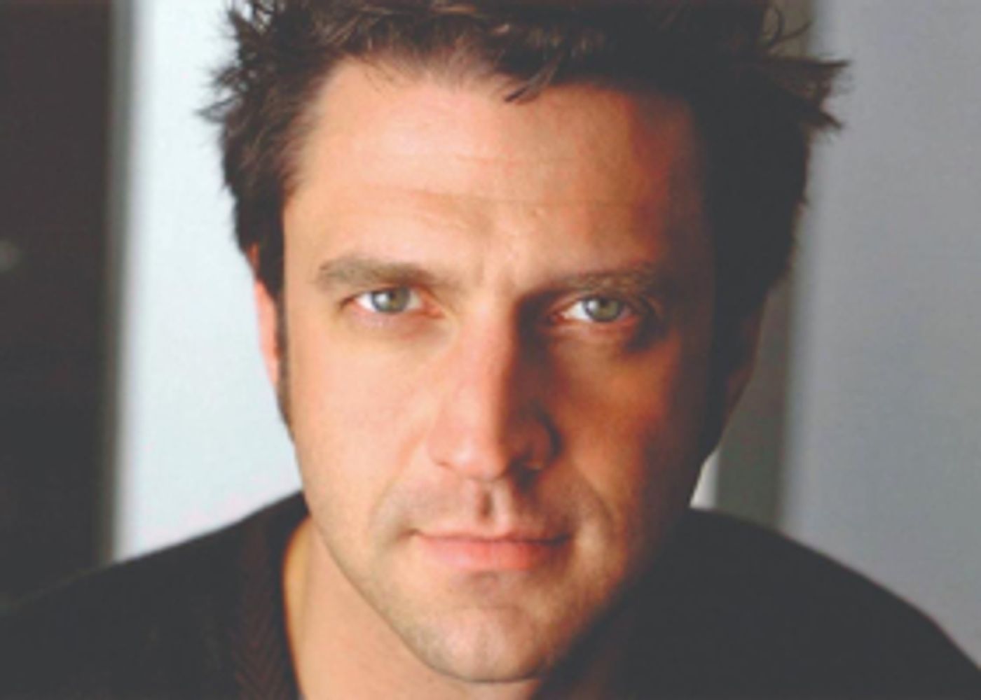 Raul Esparza Will Star as HAMLET in Chicago  Image