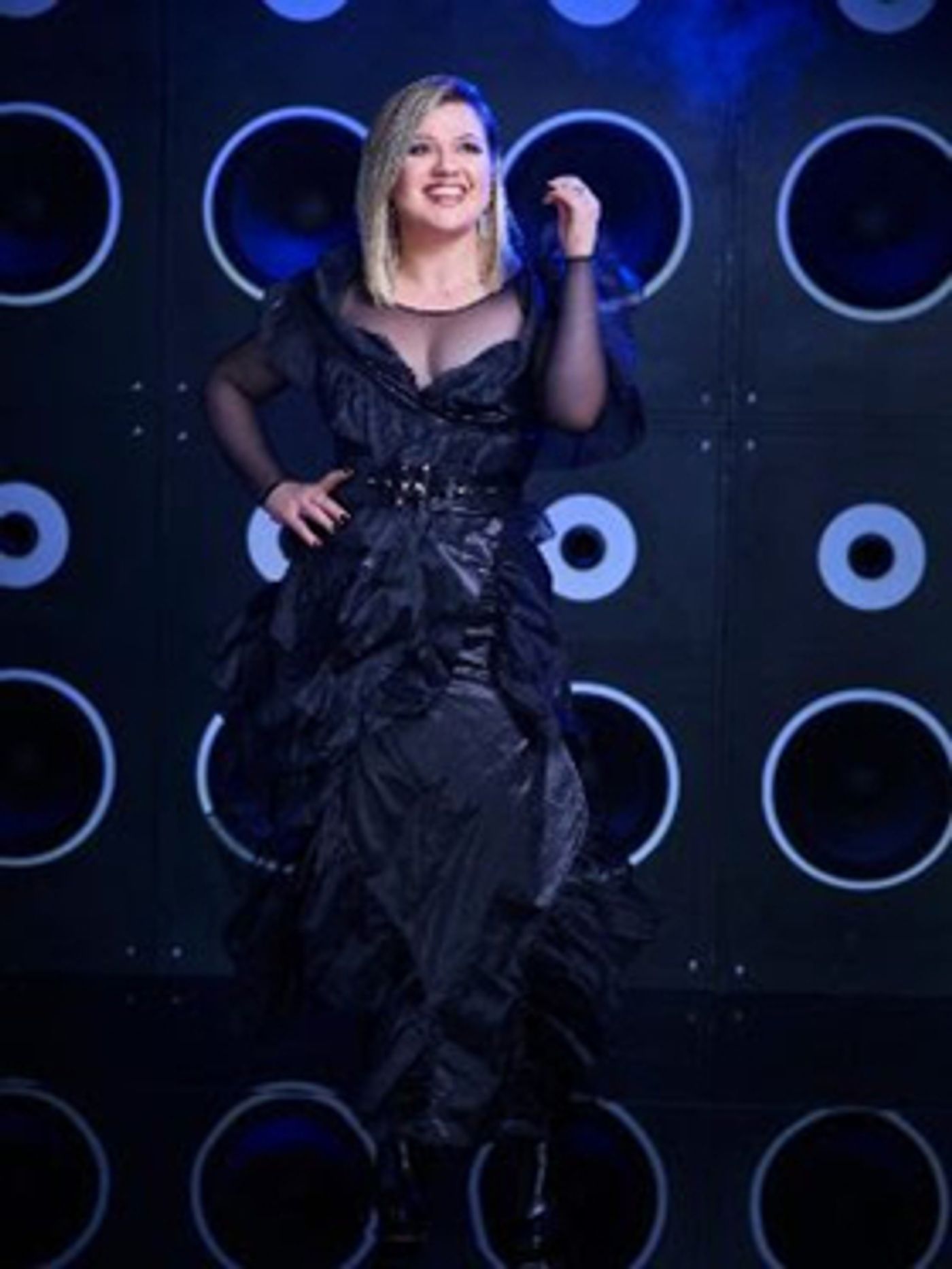 Kelly Clarkson to Host the 2019 BILLBOARD MUSIC AWARDS Kelly Clarkson to Host the 2019 BILLBOARD MUSIC AWARDS Image