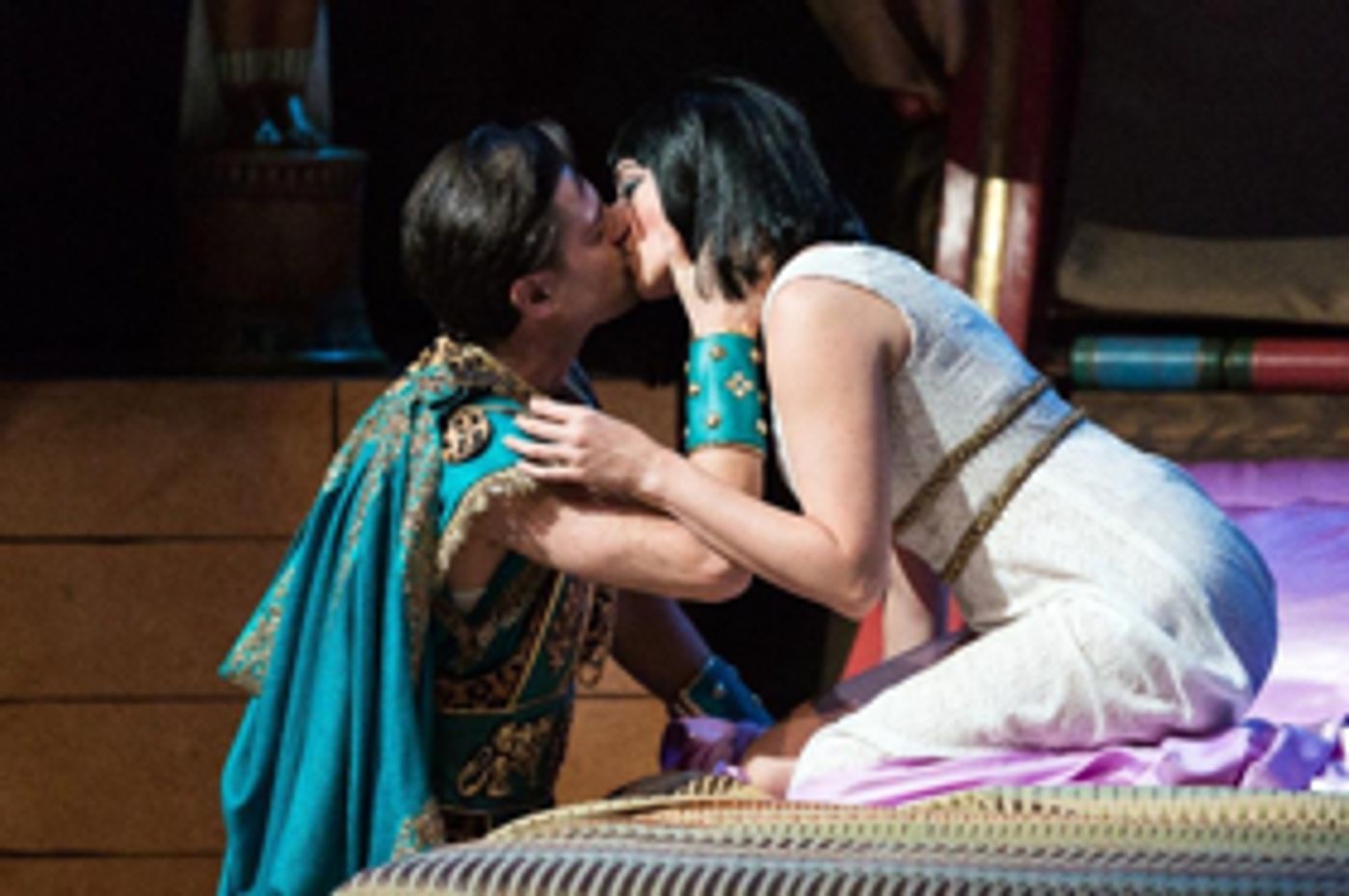 Review: CLEO Barges Onto the Alley Stage  Image