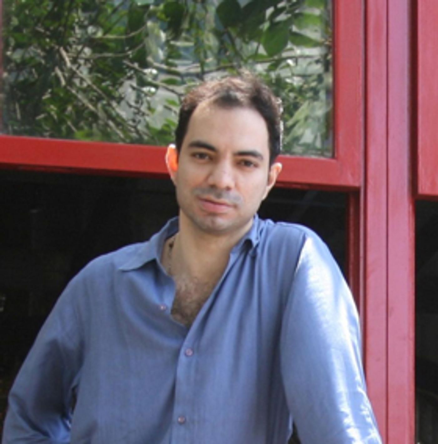 Interview: Cyrus F Dastur on weaving SONGS OF FRANK SINATRA AND DORIS DAY for the musical 'Strangers In The Night'  Image