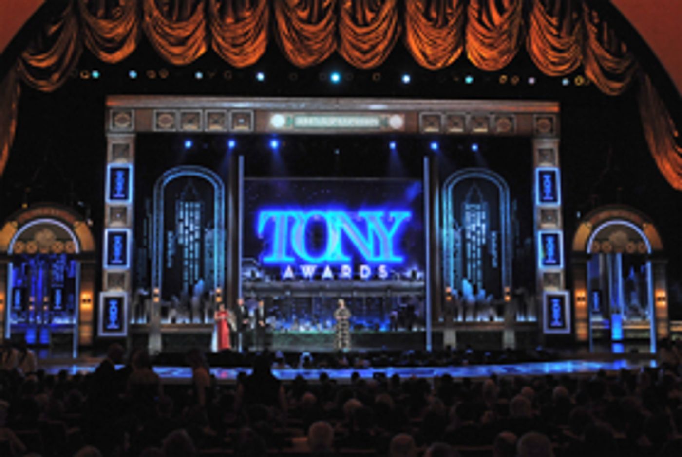 It's Time to Watch! A Guide to 2019 Tony Awards Viewing Parties!  Image
