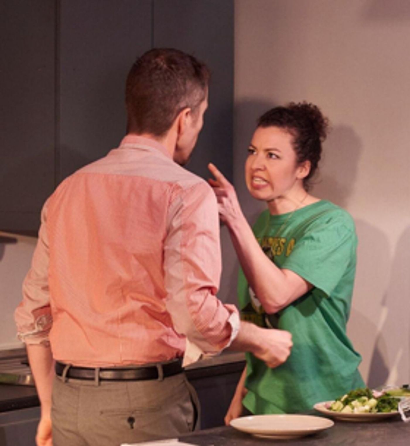 Review: FACES IN THE CROWD, White Bear Theatre  Image