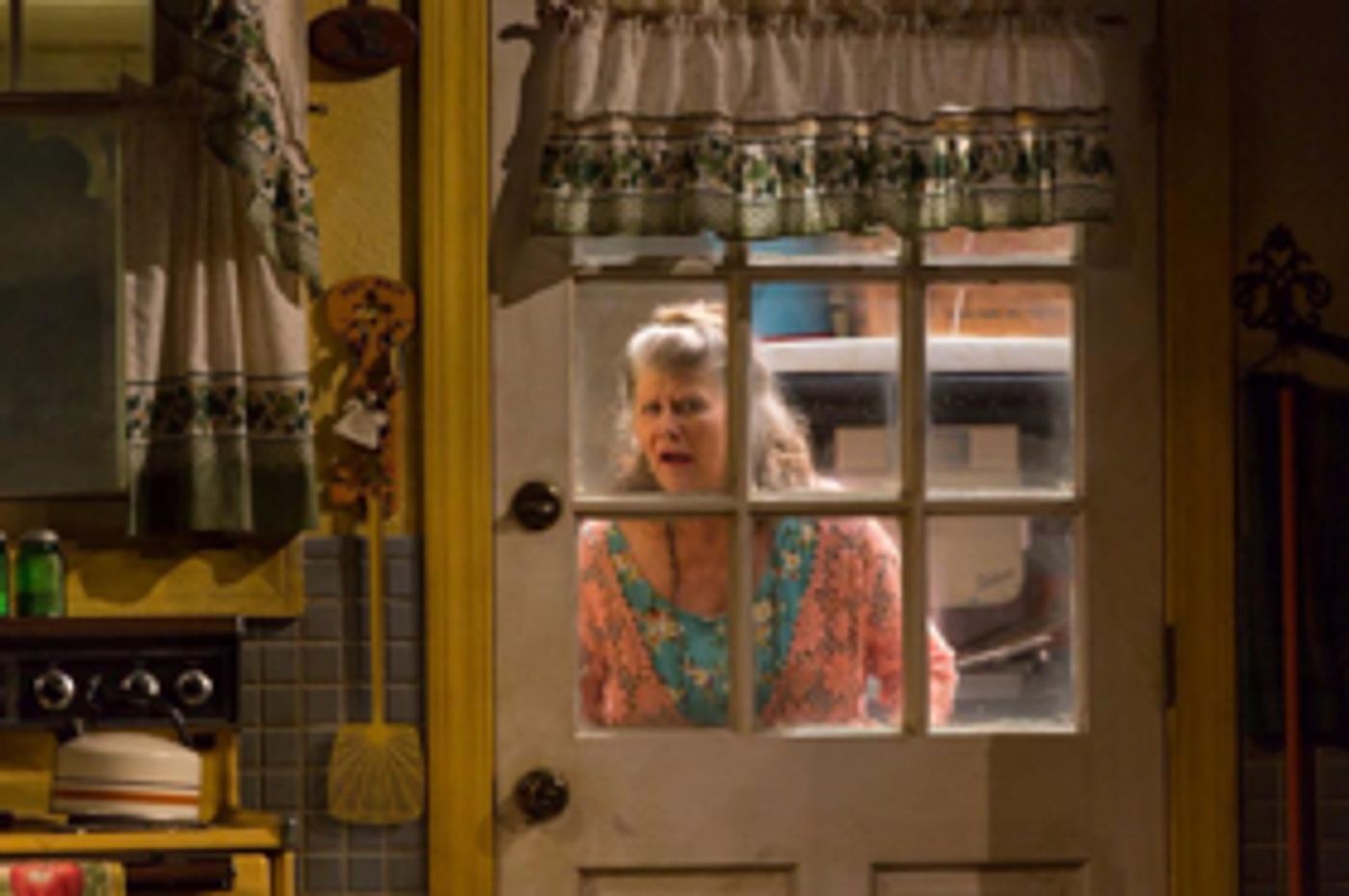 BWW Reviews: FIREFLIES at New Haven's Long Wharf  Image