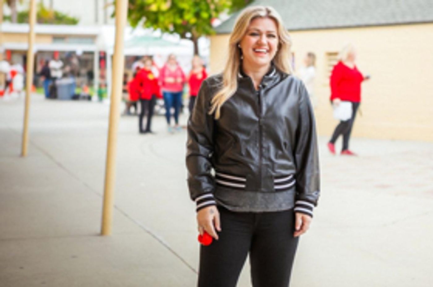 Kelly Clarkson, Julia Roberts, Ed Sheeran, & More Come Together for NBC's 4th Annual RED NOSE DAY SPECIAL Kelly Clarkson, Julia Roberts, Ed Sheeran, & More Come Together for NBC's 4th Annual RED NOSE DAY SPECIAL Image