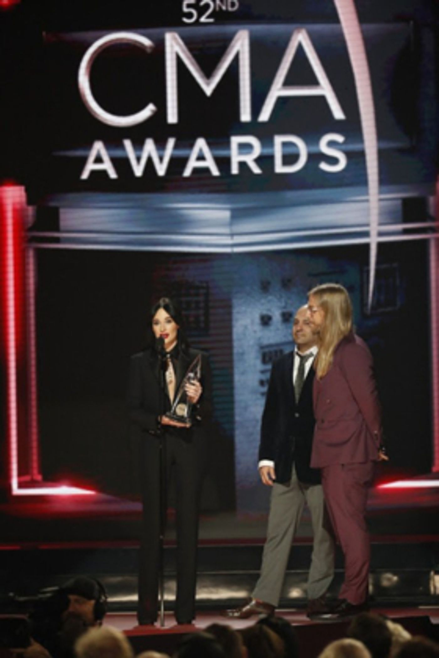 Kacey Musgraves Wins Big at the CMA AWARDS - See Full List of Winners Here!  Image
