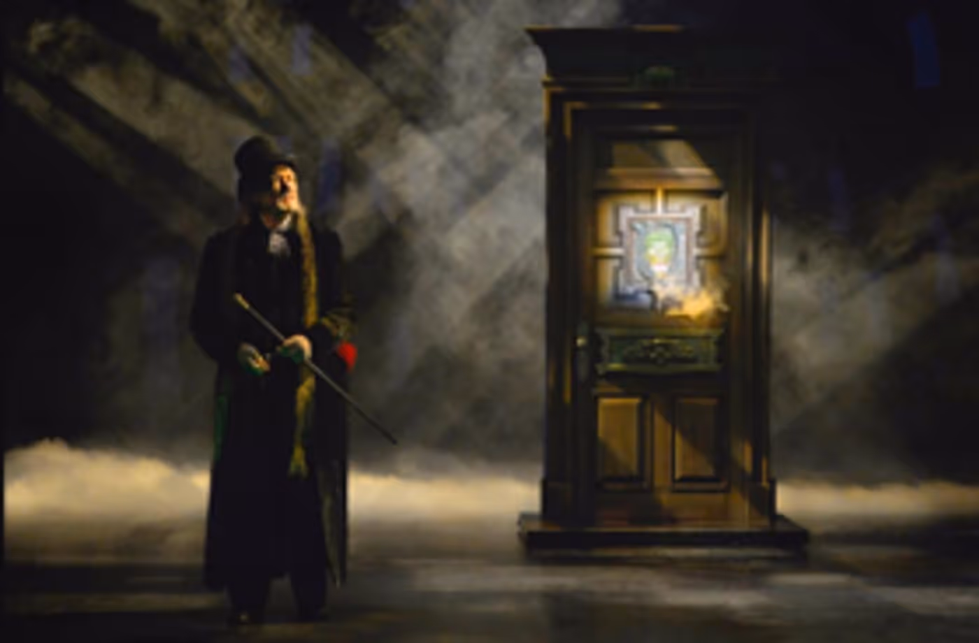 A CHRISTMAS CAROL Returns to American Conservatory Theatre Image