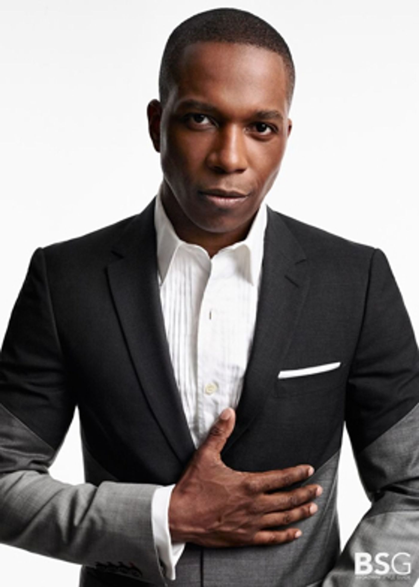 Feature: Leslie Odom, Jr. Plays Larson Memorial Concert Hall  Image