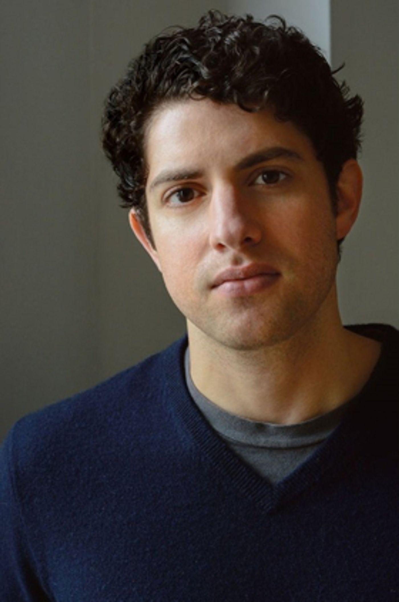 Will Brittain, Stephen Carrasco, Eli Gelb & More Join Idina Menzel in SKINTIGHT  Image