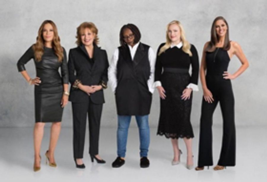 THE VIEW Sees Ratings Growth Over THE TALK Image