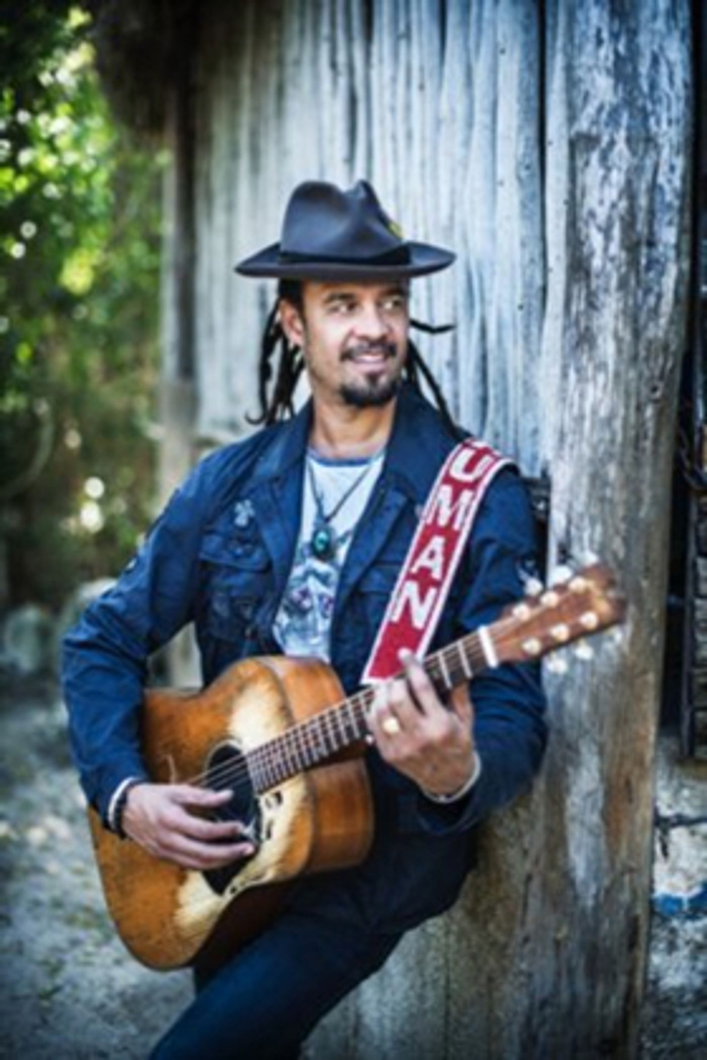 Michael Franti & Spearhead Premiere NOBODY CRIES ALONE, New Album Due 1/25 on Thirty Tigers  Image
