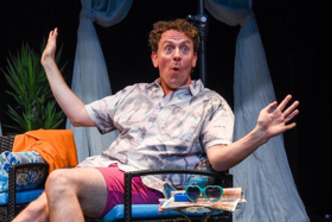 BRIGHT COLORS AND BOLD PATTERNS, Starring Drew Droege, Returns Next Week Off-Broadway  Image