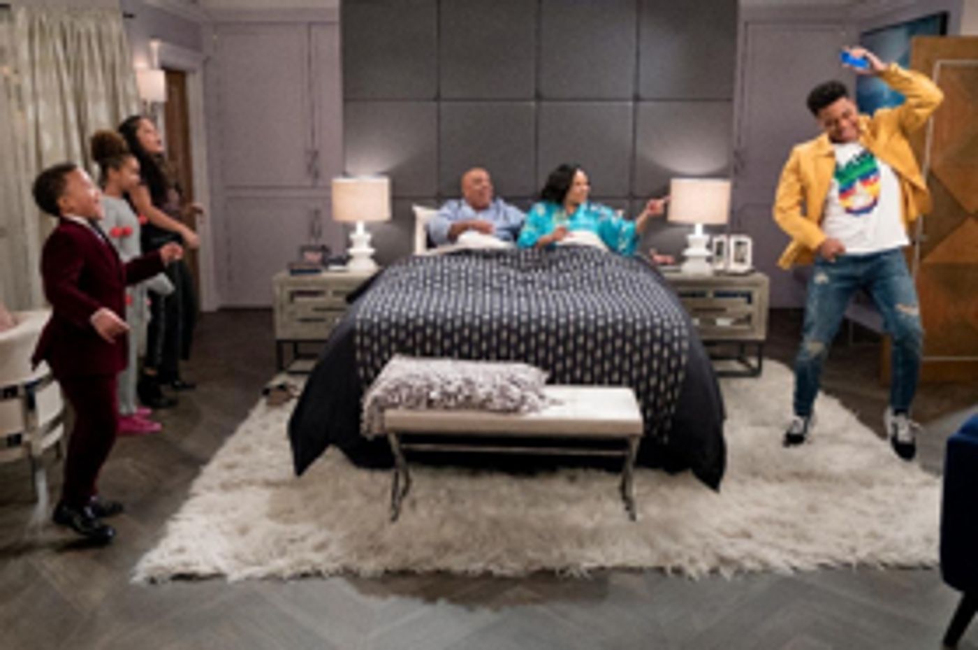 Netflix Sets Premiere Date for ALL ABOUT THE WASHINGTONS This August Netflix Sets Premiere Date for ALL ABOUT THE WASHINGTONS This August Image