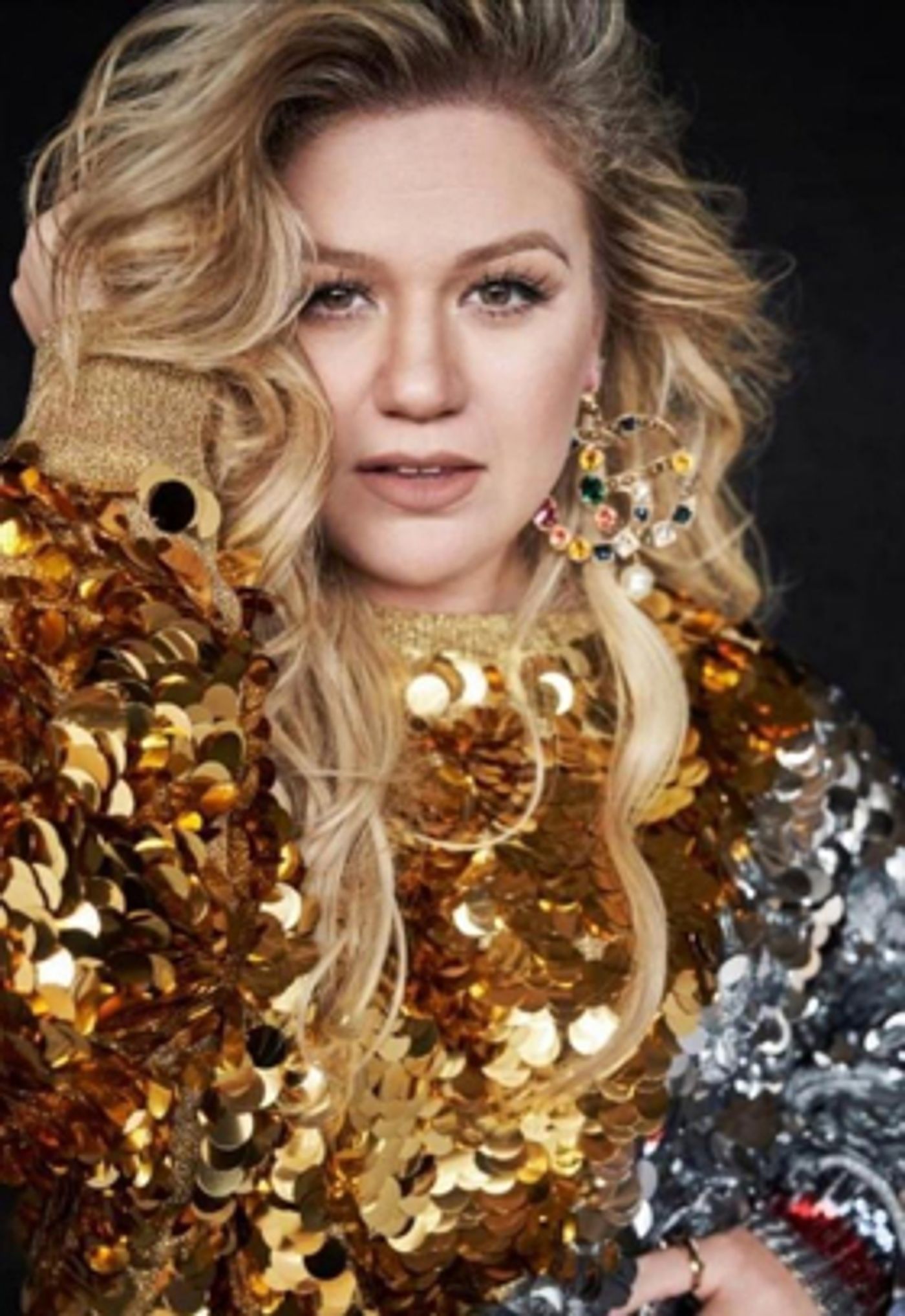 Kelly Clarkson to Perform Medley of Hit Songs and Receive 'Icon' Award at the 2018 Radio Disney Music Awards Kelly Clarkson to Perform Medley of Hit Songs and Receive 'Icon' Award at the 2018 Radio Disney Music Awards Image