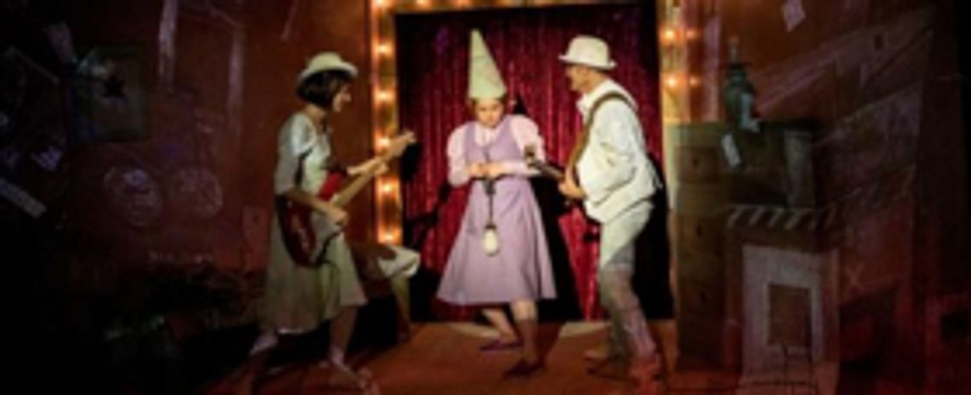 THE RED TREE Comes to Arts Centre Melbourne THE RED TREE Comes to Arts Centre Melbourne Image