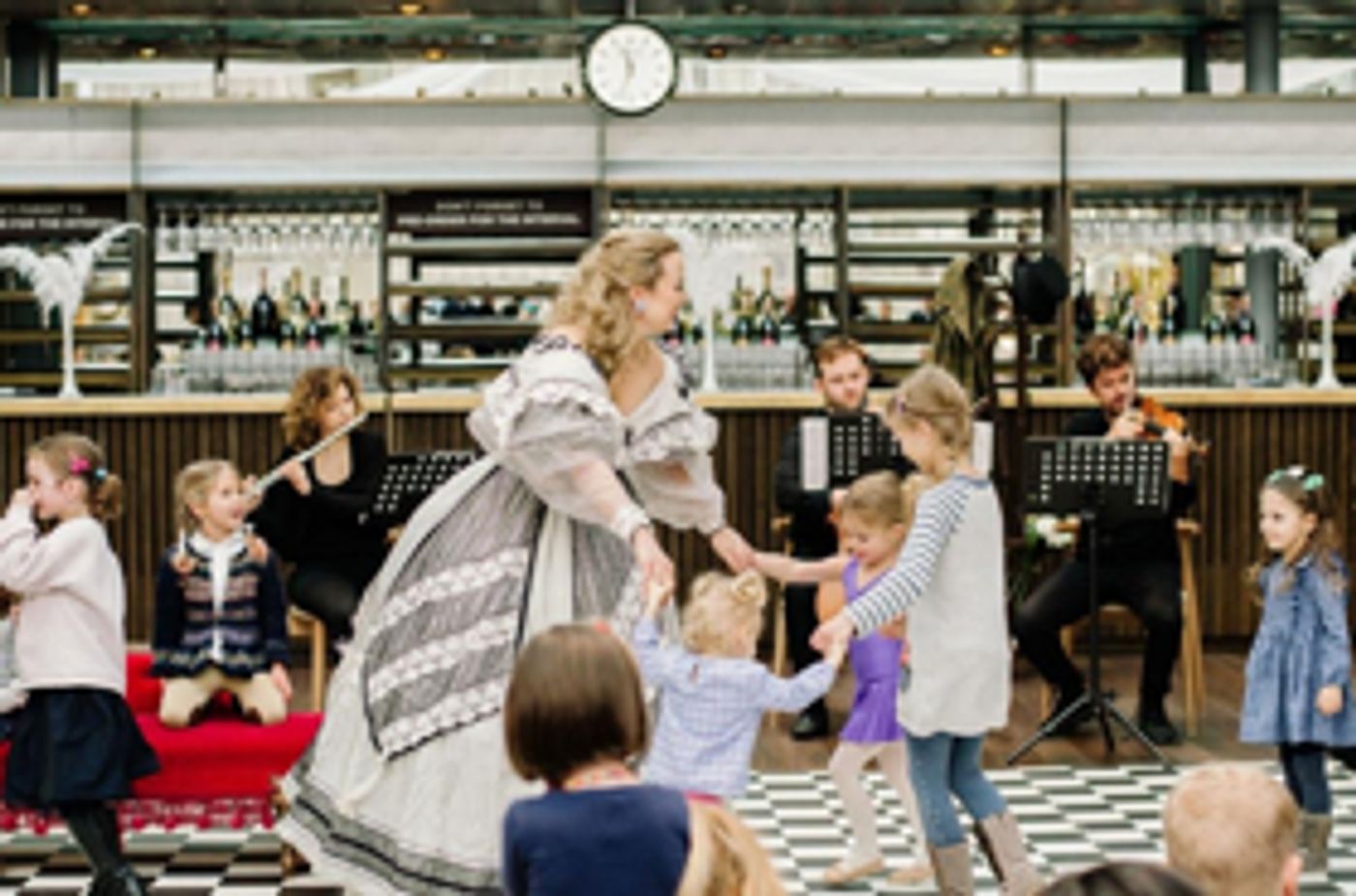 Royal Opera House's Family Sunday Brings ROMEO AND JULIET to Children Royal Opera House's Family Sunday Brings ROMEO AND JULIET to Children Image