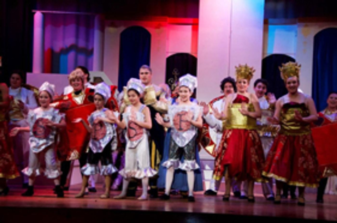 Review: BEAUTY AND THE BEAST at Opera House Players Review: BEAUTY AND THE BEAST at Opera House Players Image